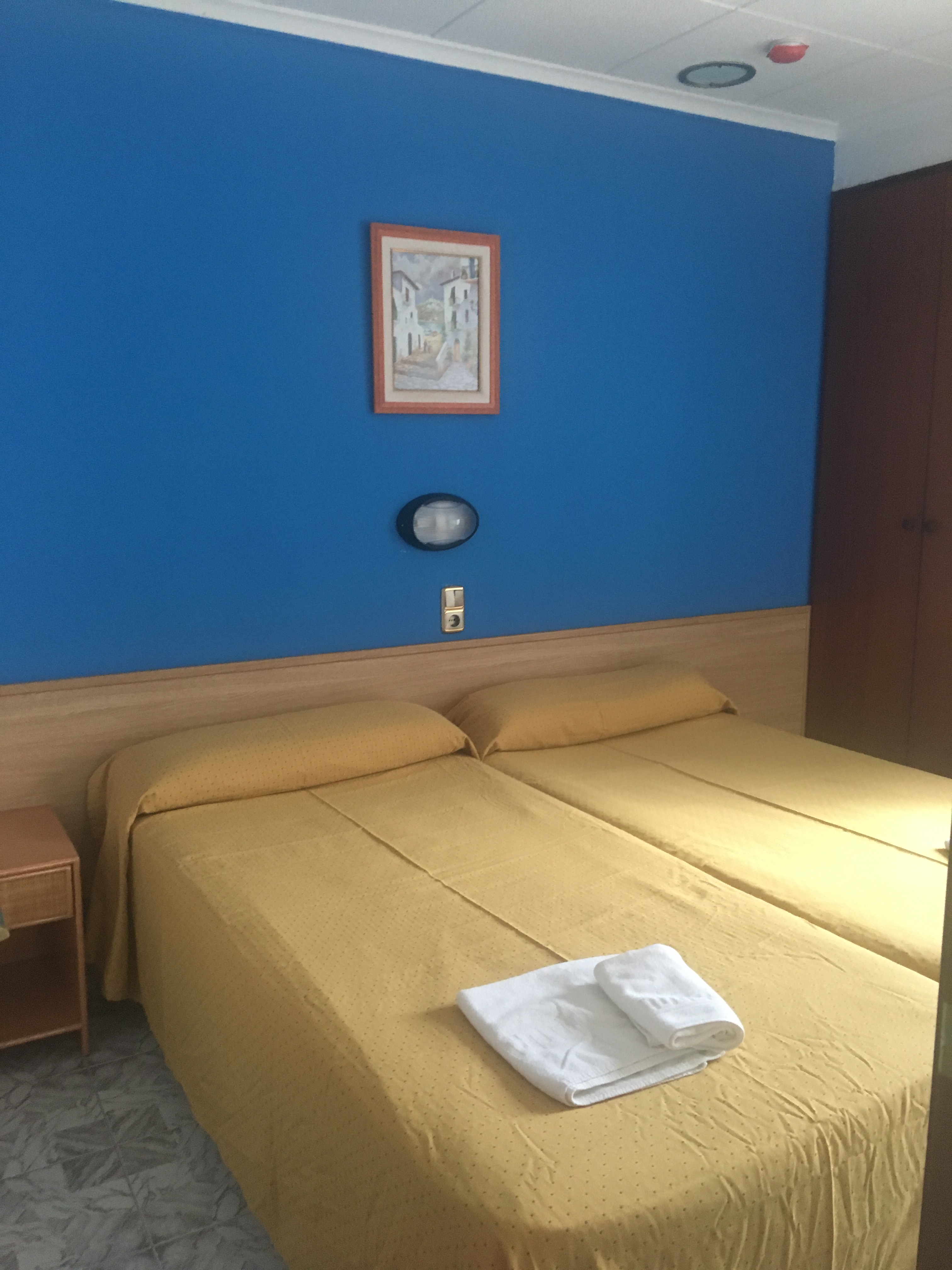 Apartment Capacity 6 Two Bedrooms