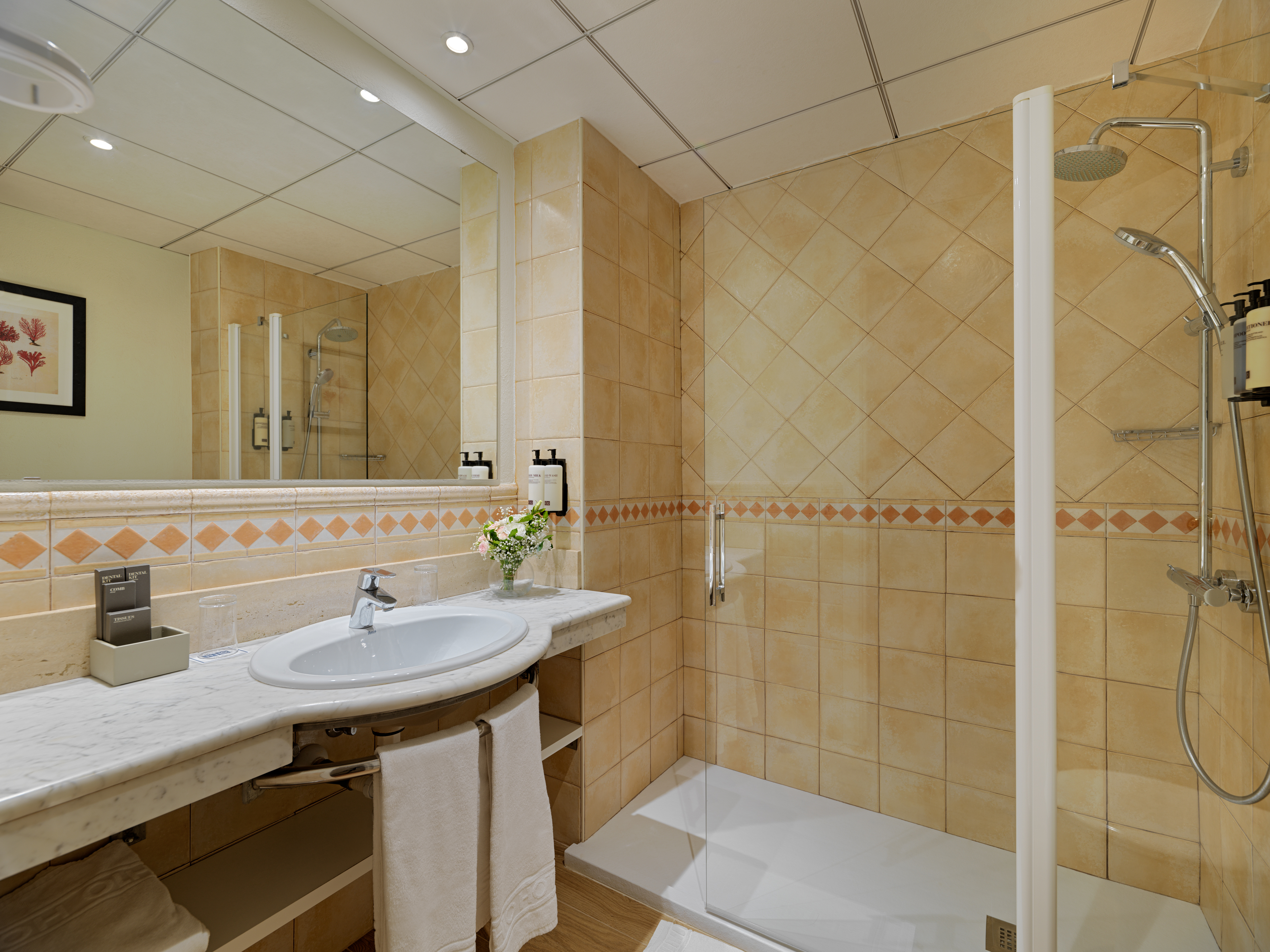 Double Single Pool View