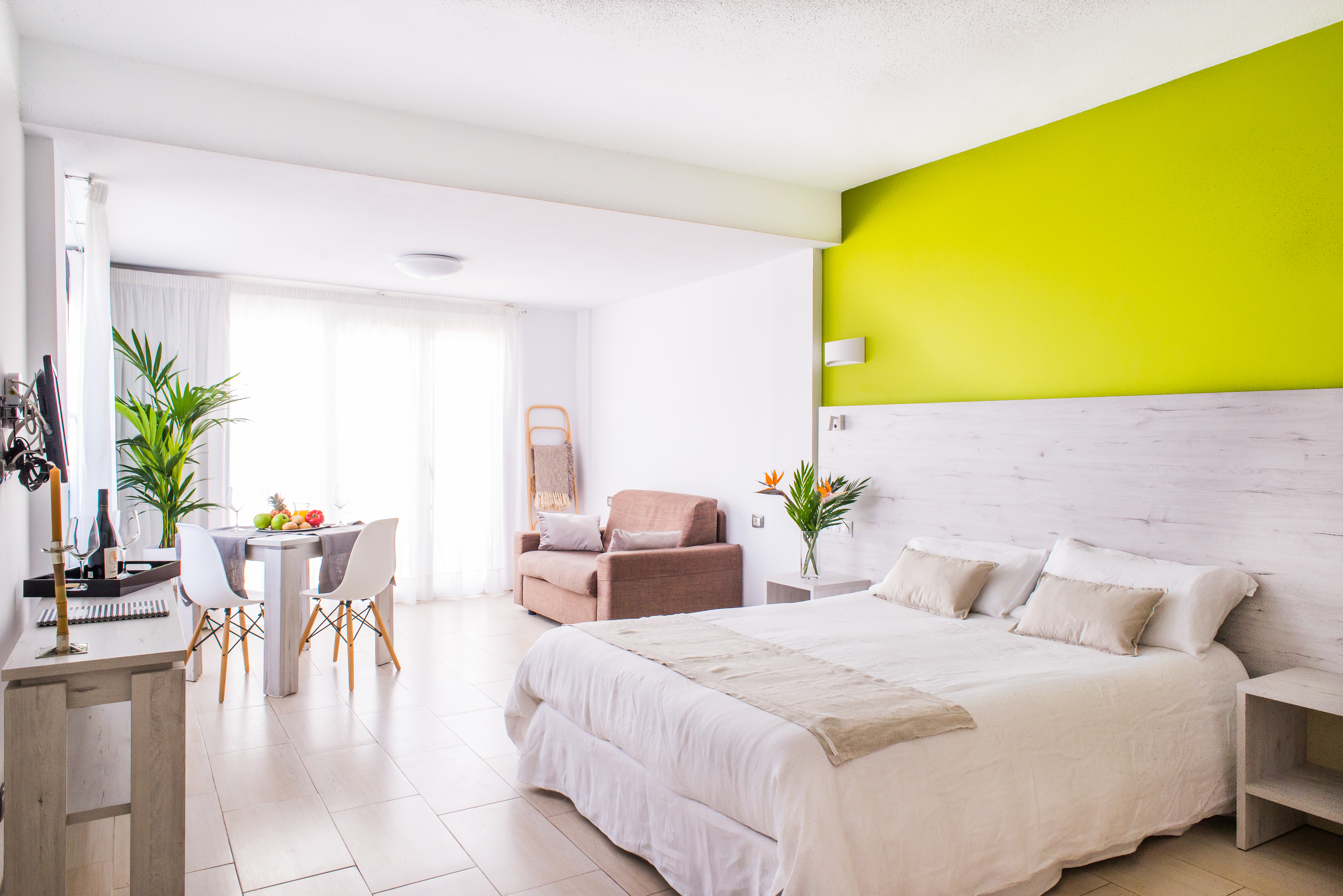 Studio Side Sea View