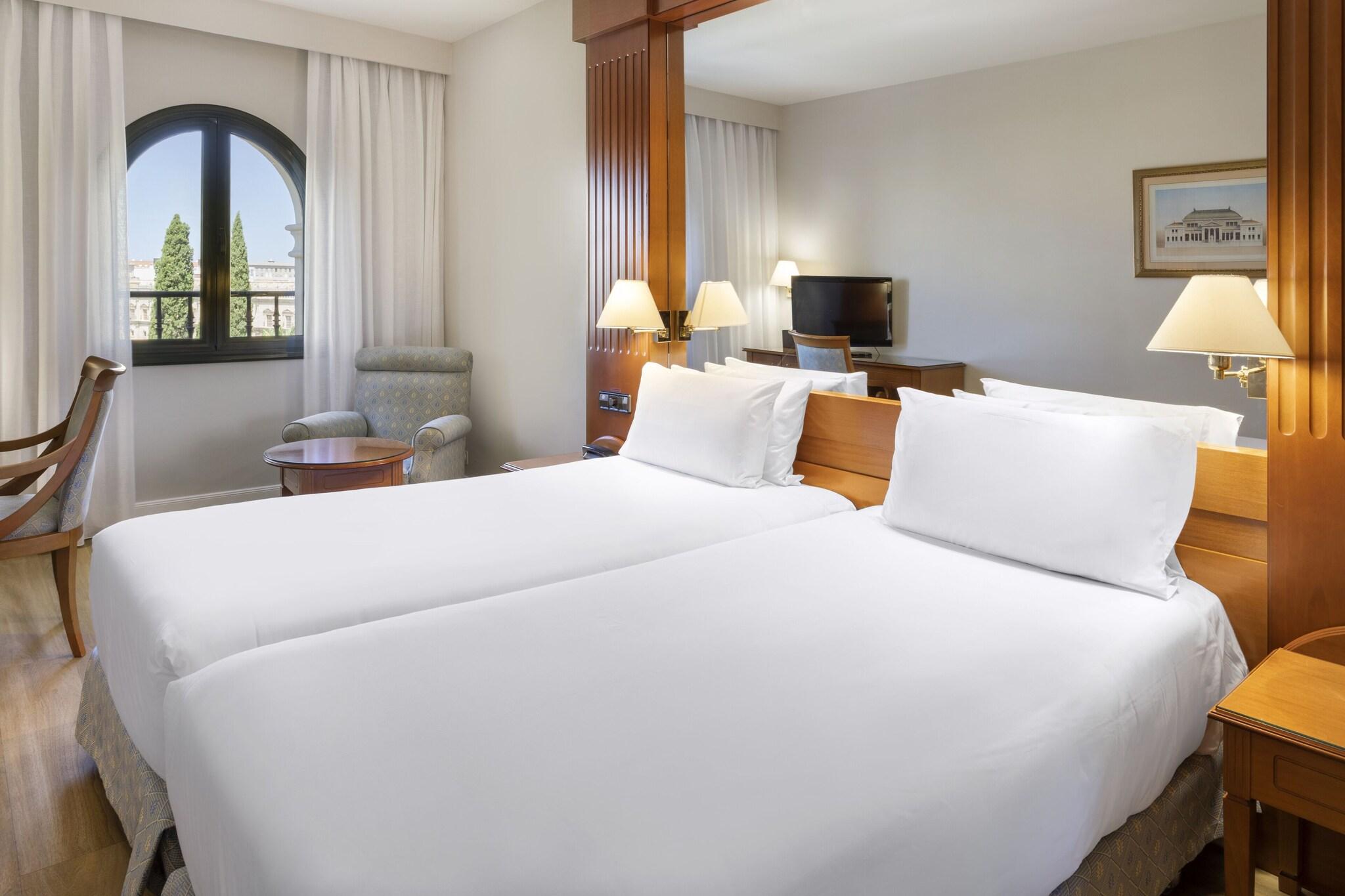 Double or Twin with Double Bed