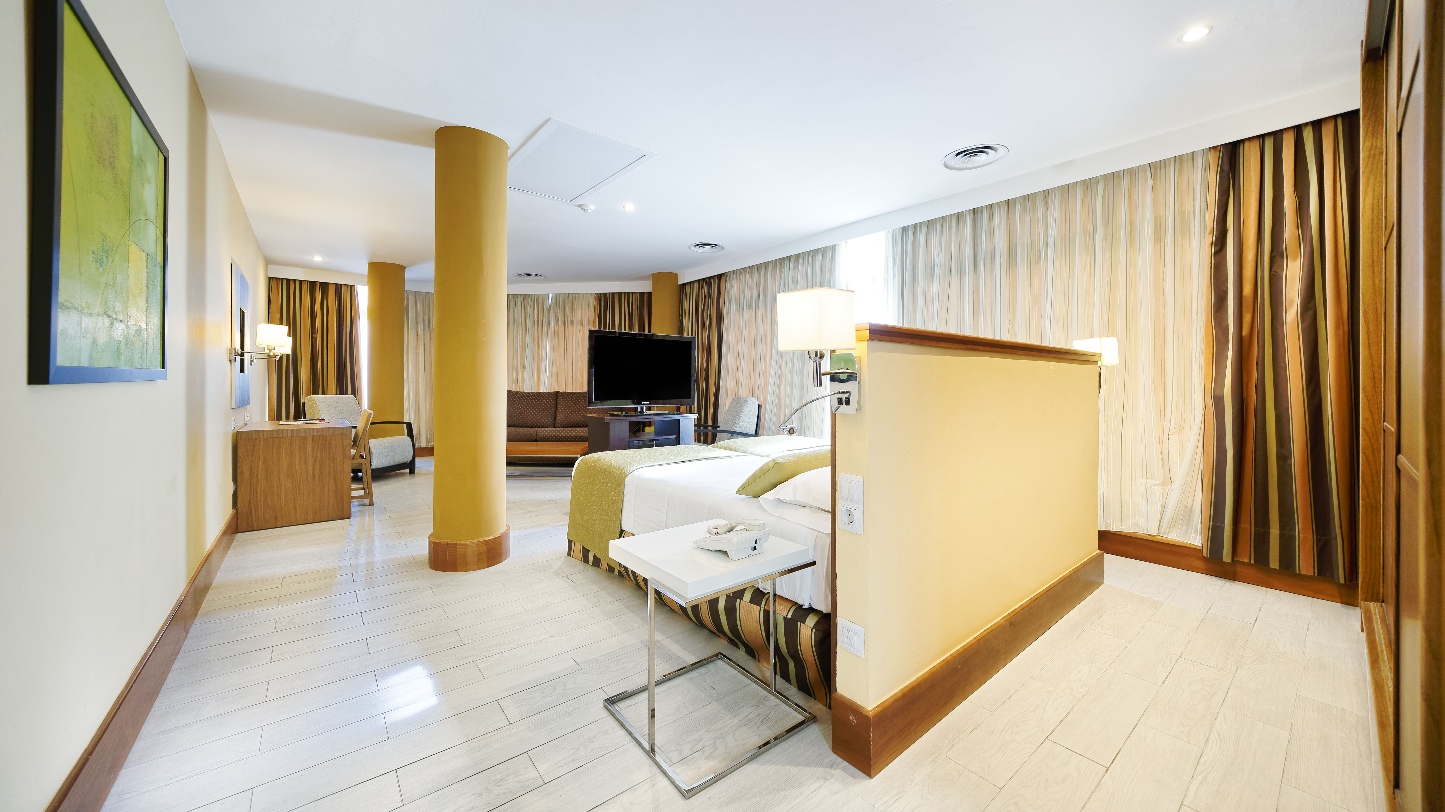 Double or Twin Superior