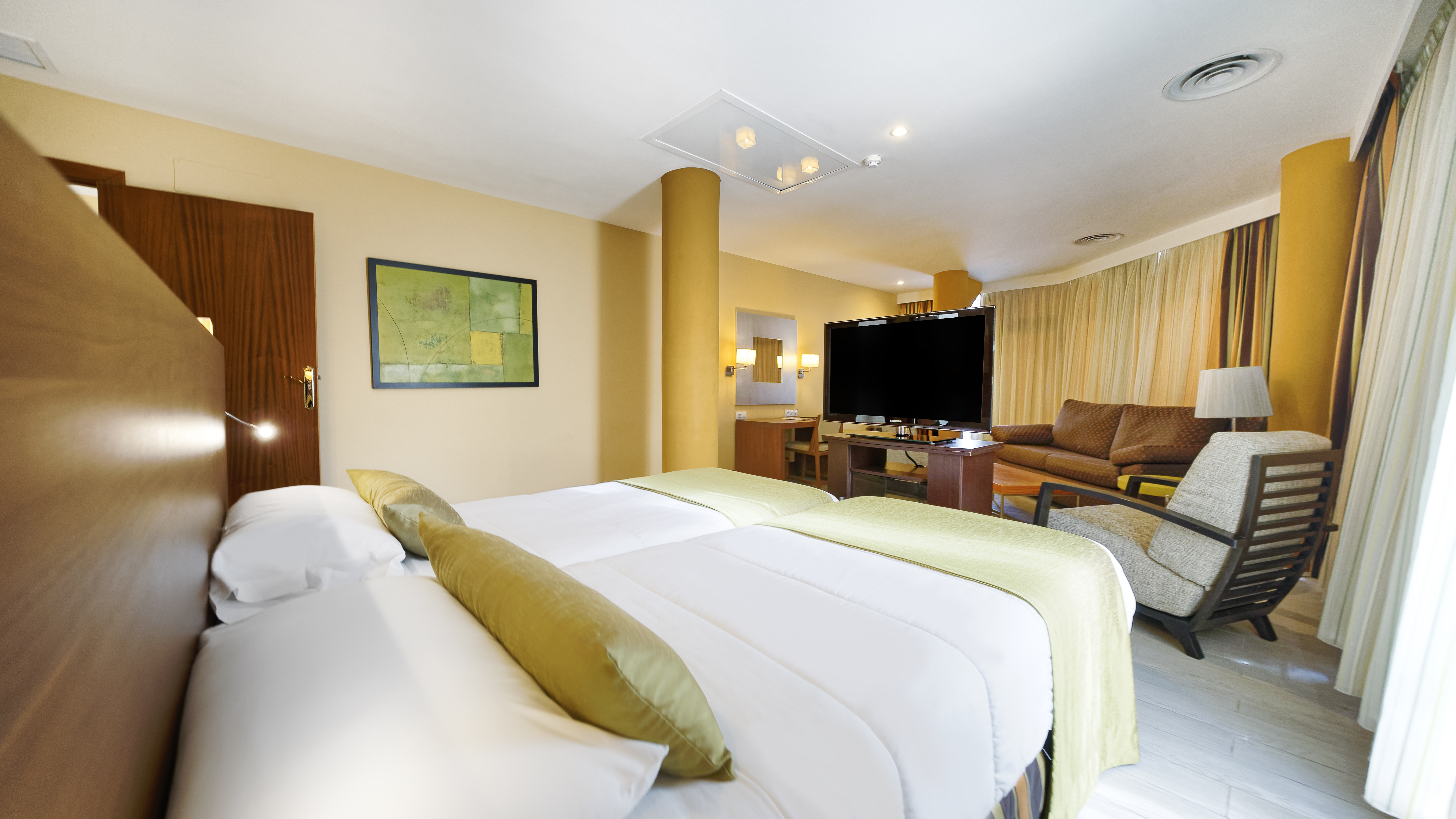 Double or Twin Superior