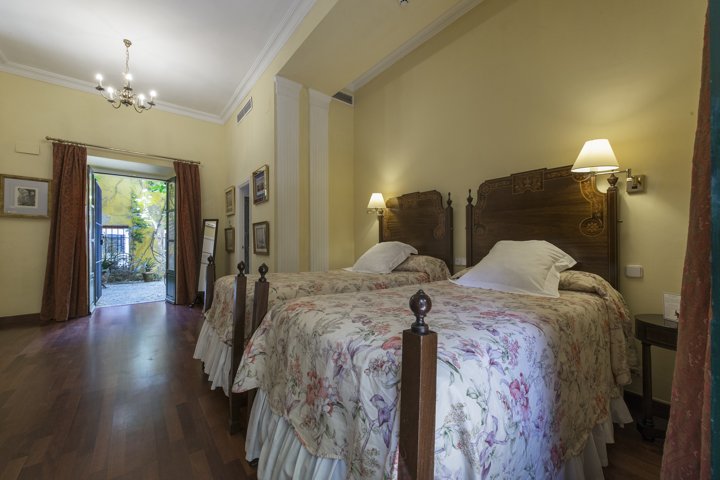 Double or Twin Superior