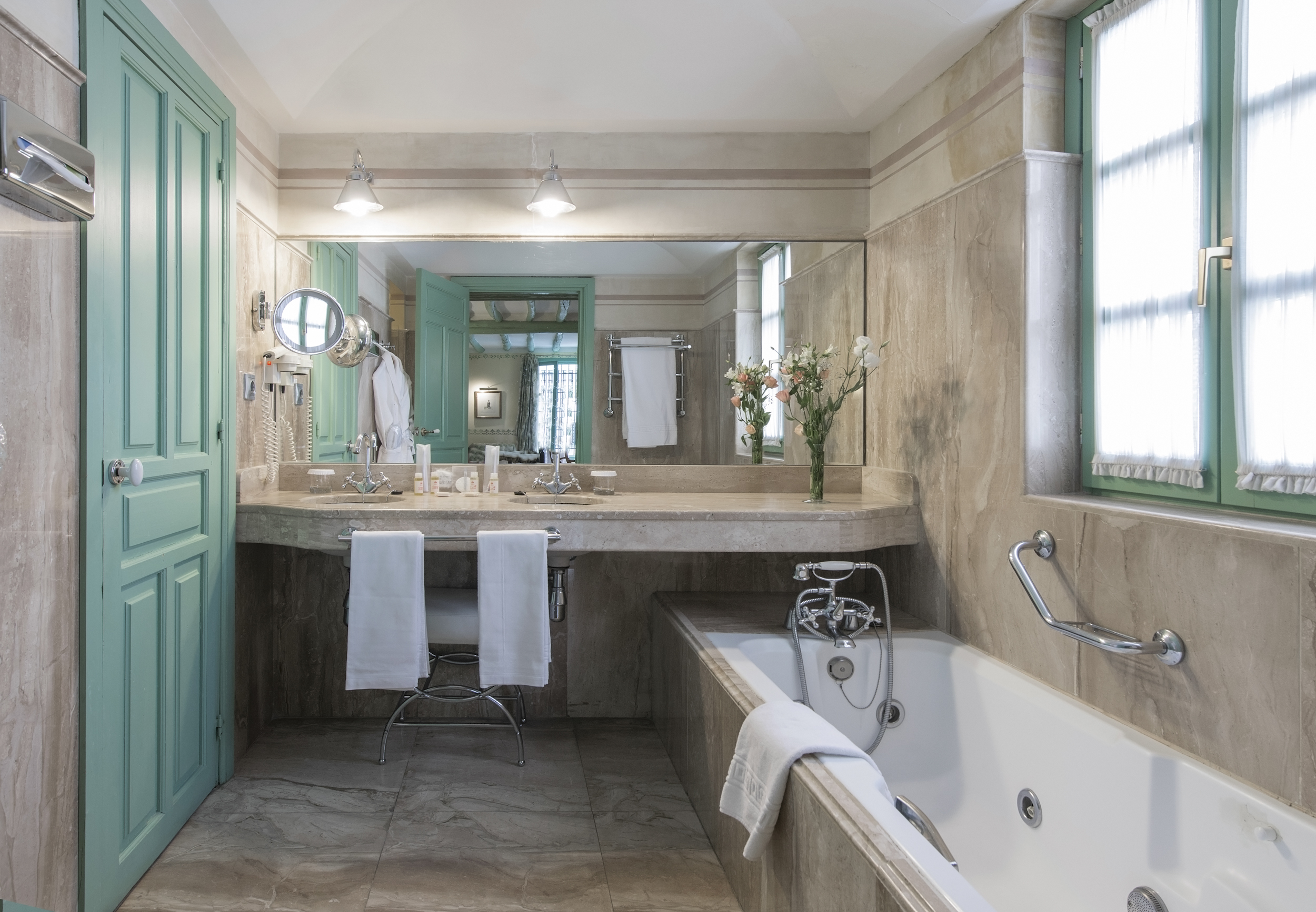 Double or Twin Superior