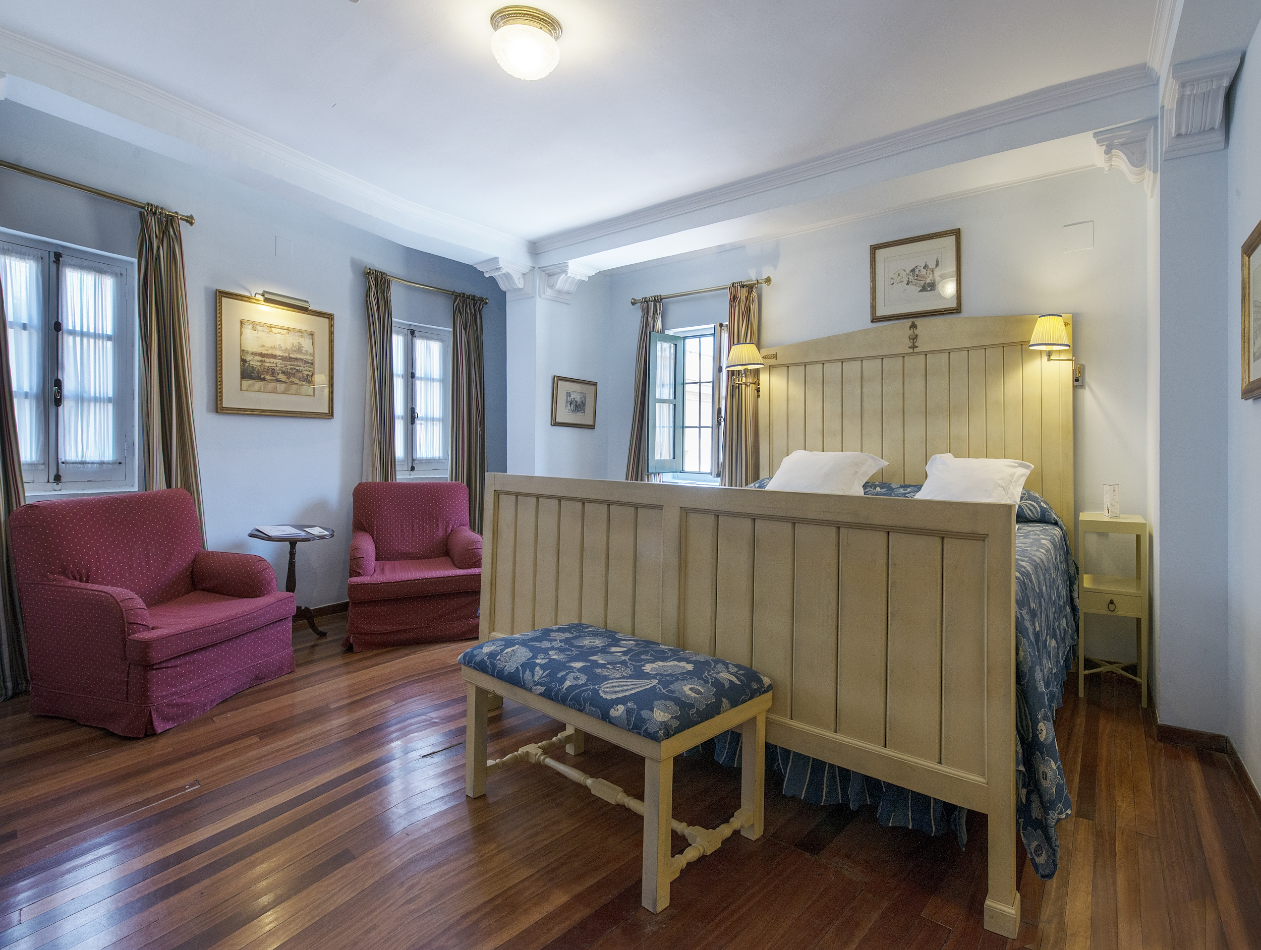 Double or Twin Standard