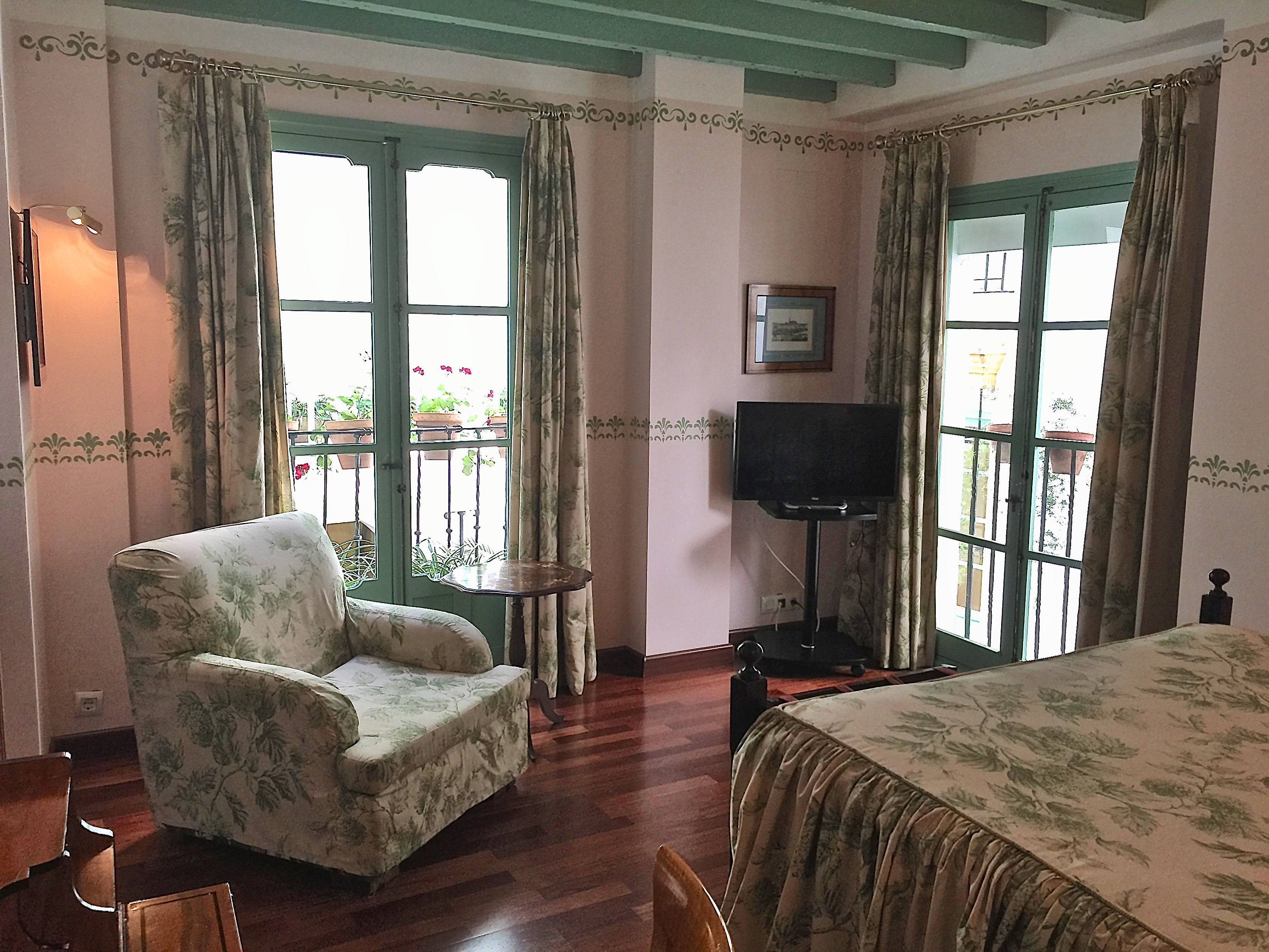 Double or Twin Standard