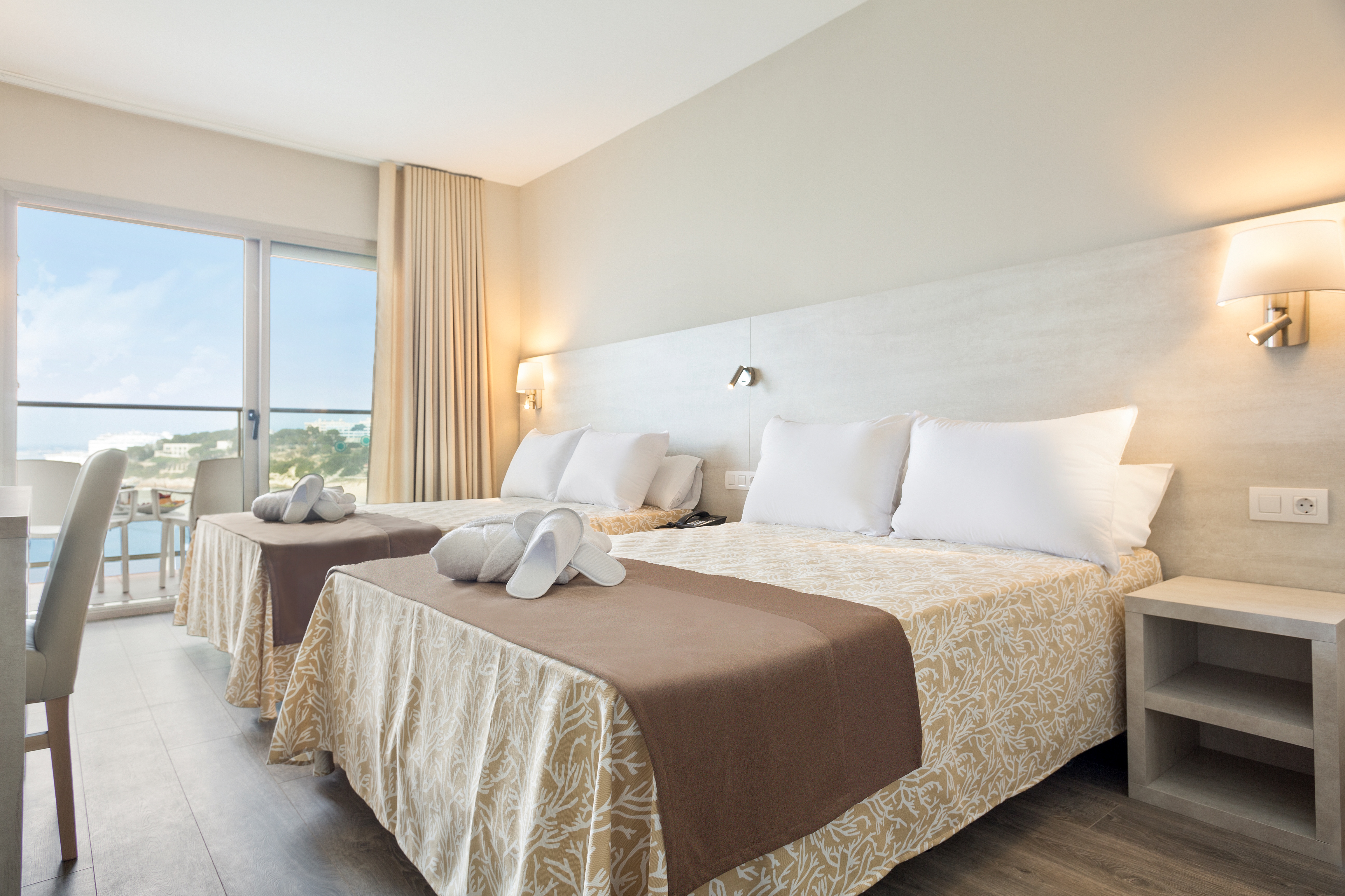 Double or Twin Sea View Capacity 3