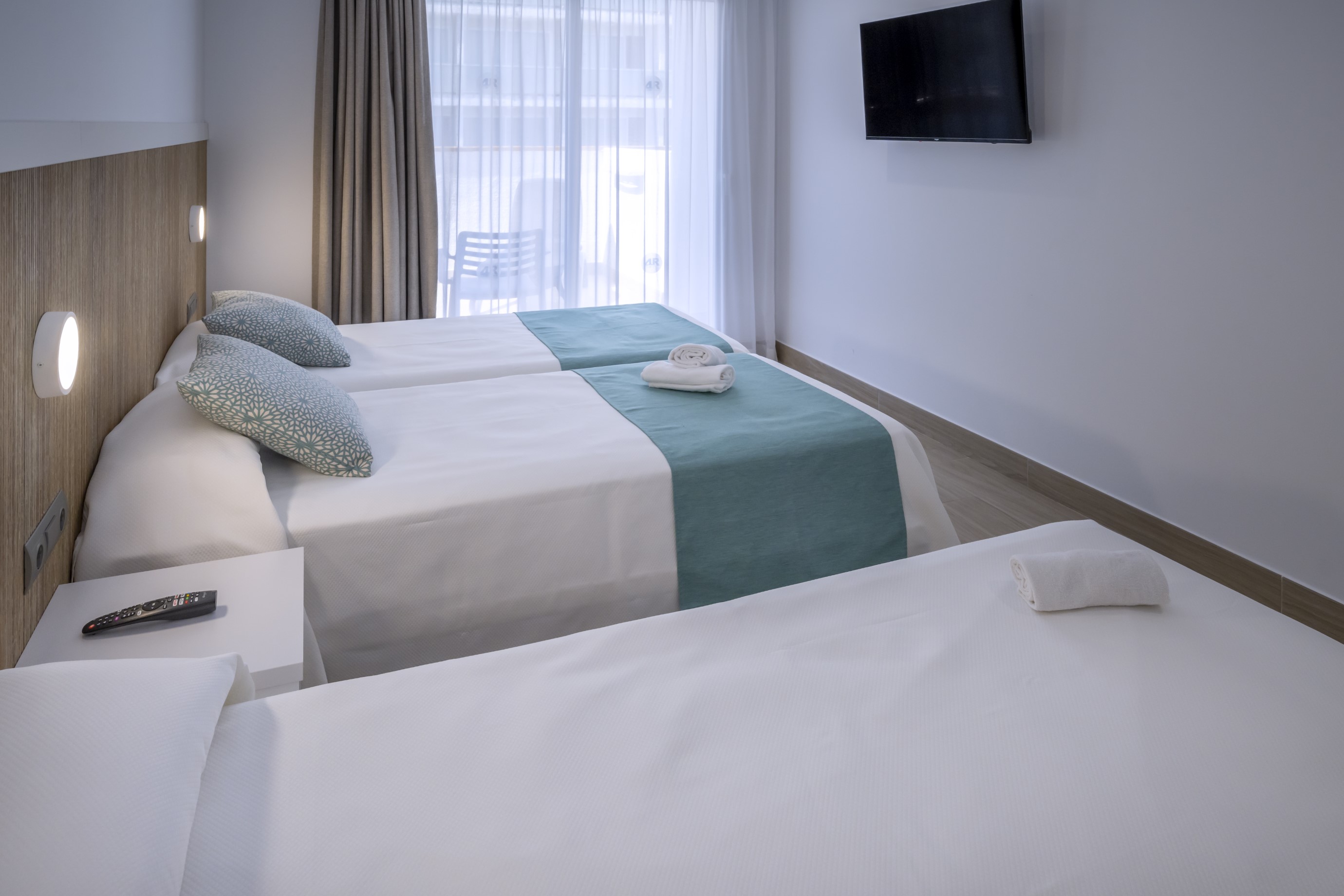 Double or Twin Standard