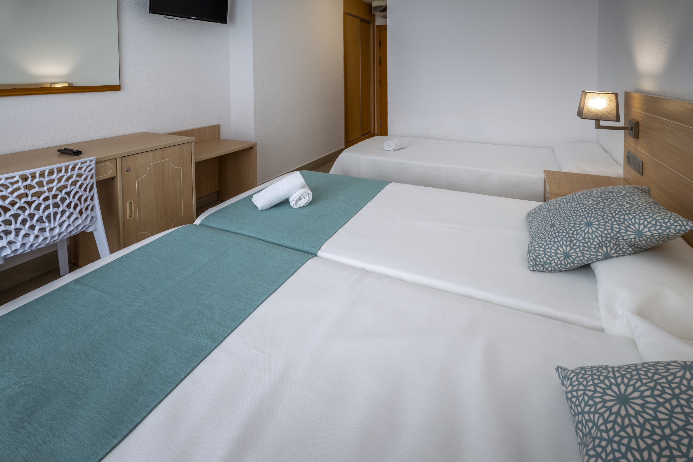 Double or Twin Capacity 3