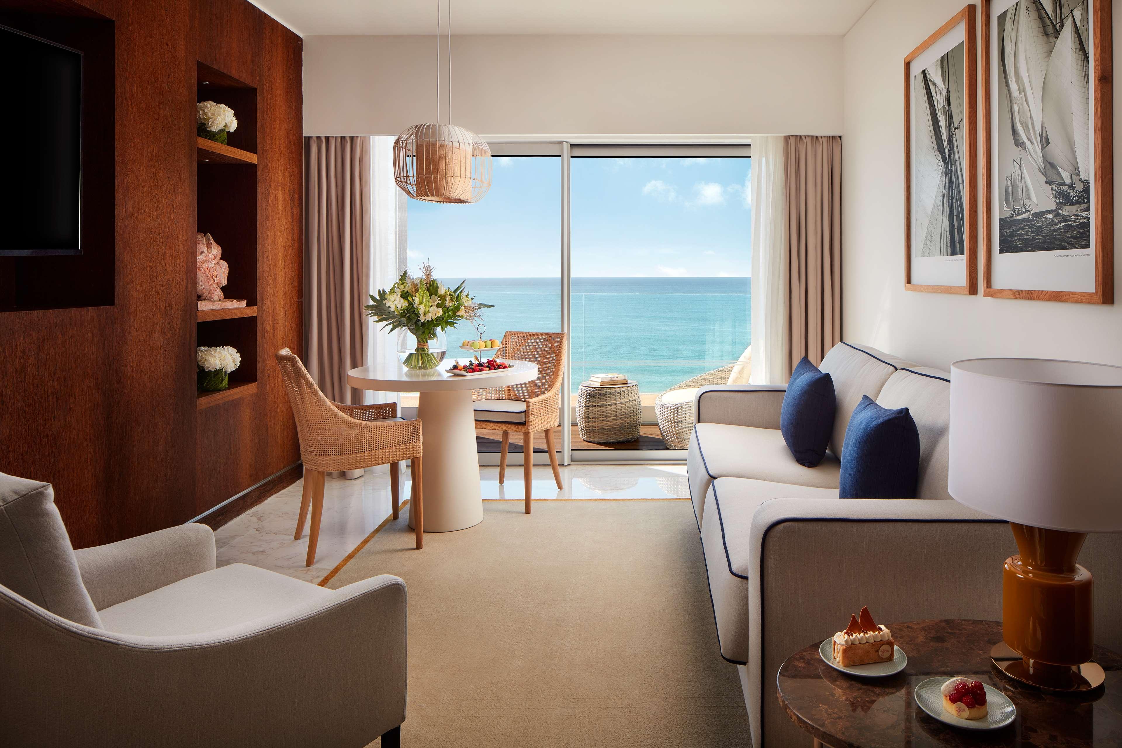 Junior Suite with Views