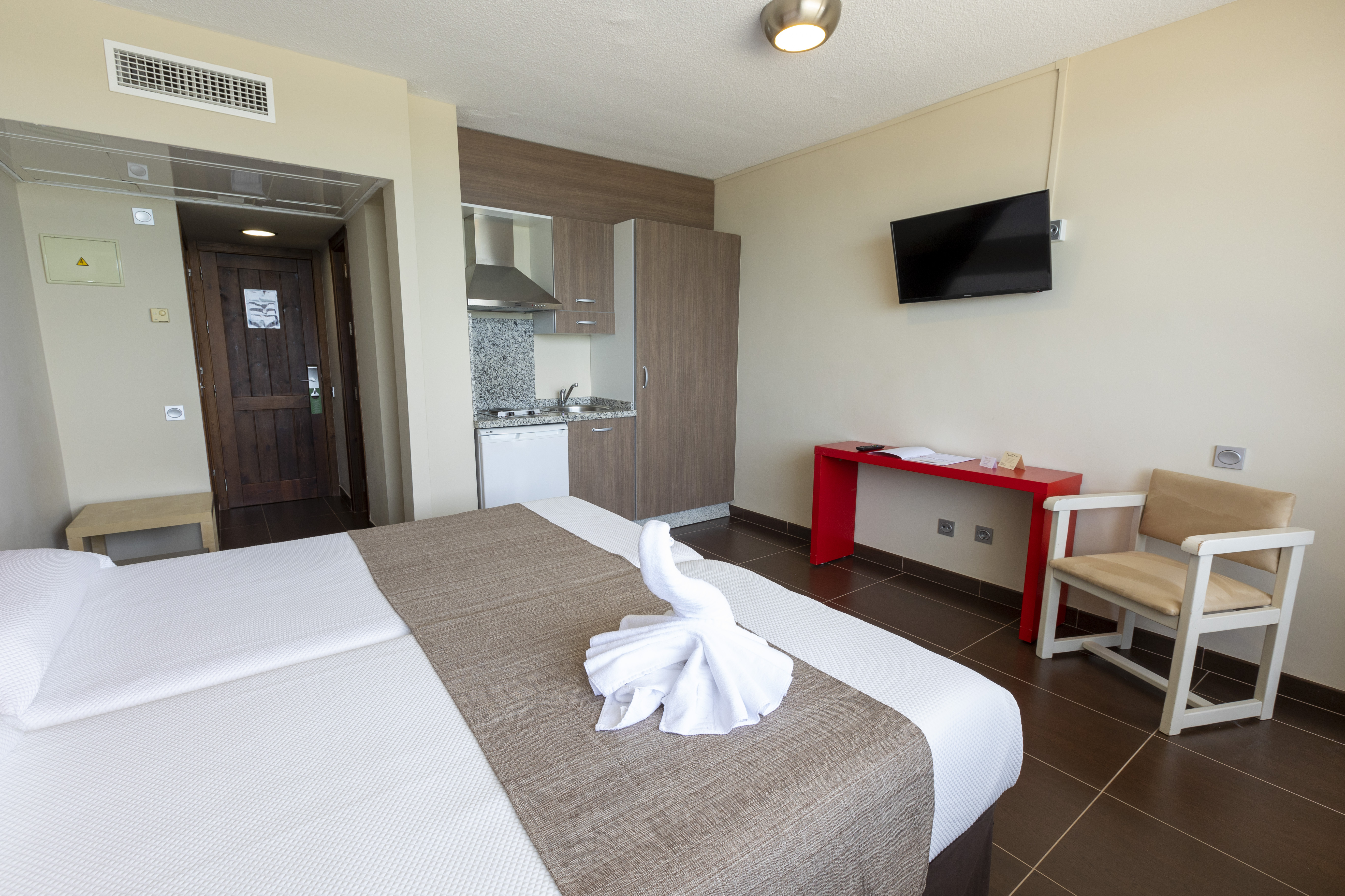 Double or Twin Standard