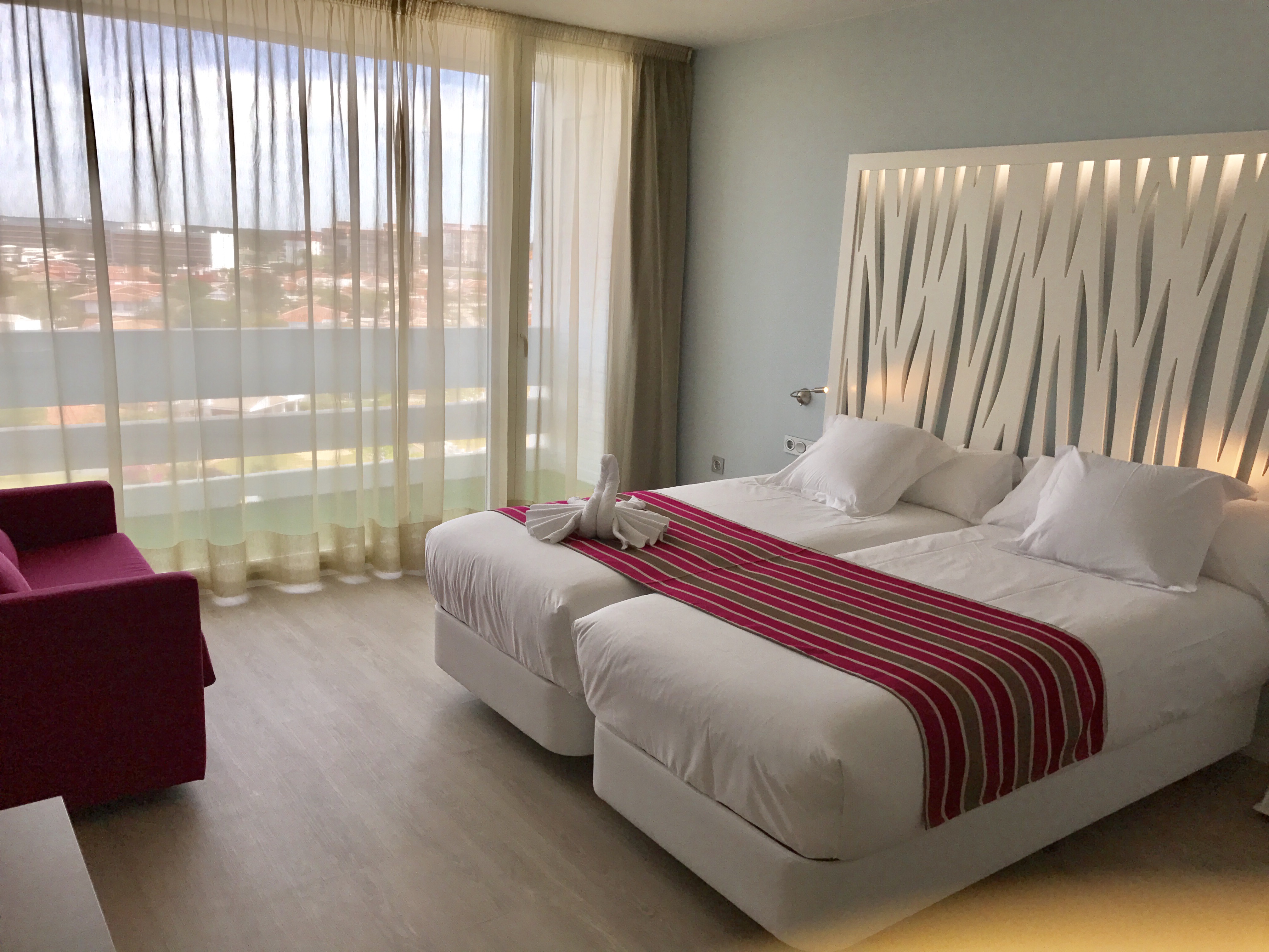 Double or Twin Deluxe