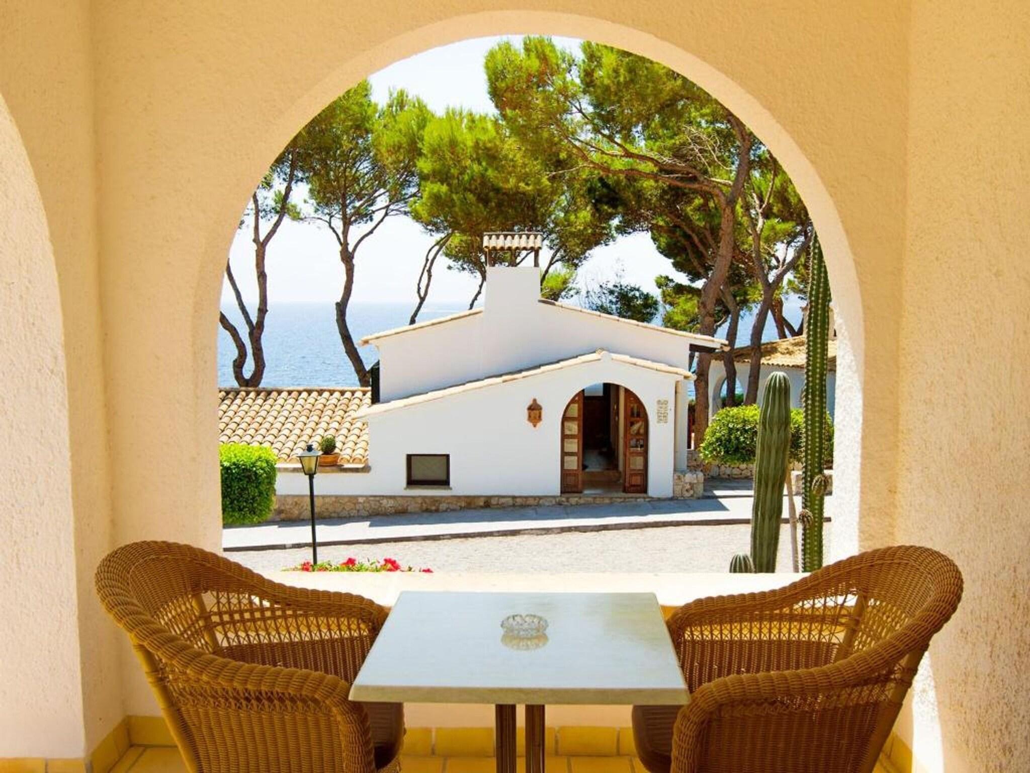 Suite Ocean View King Bed