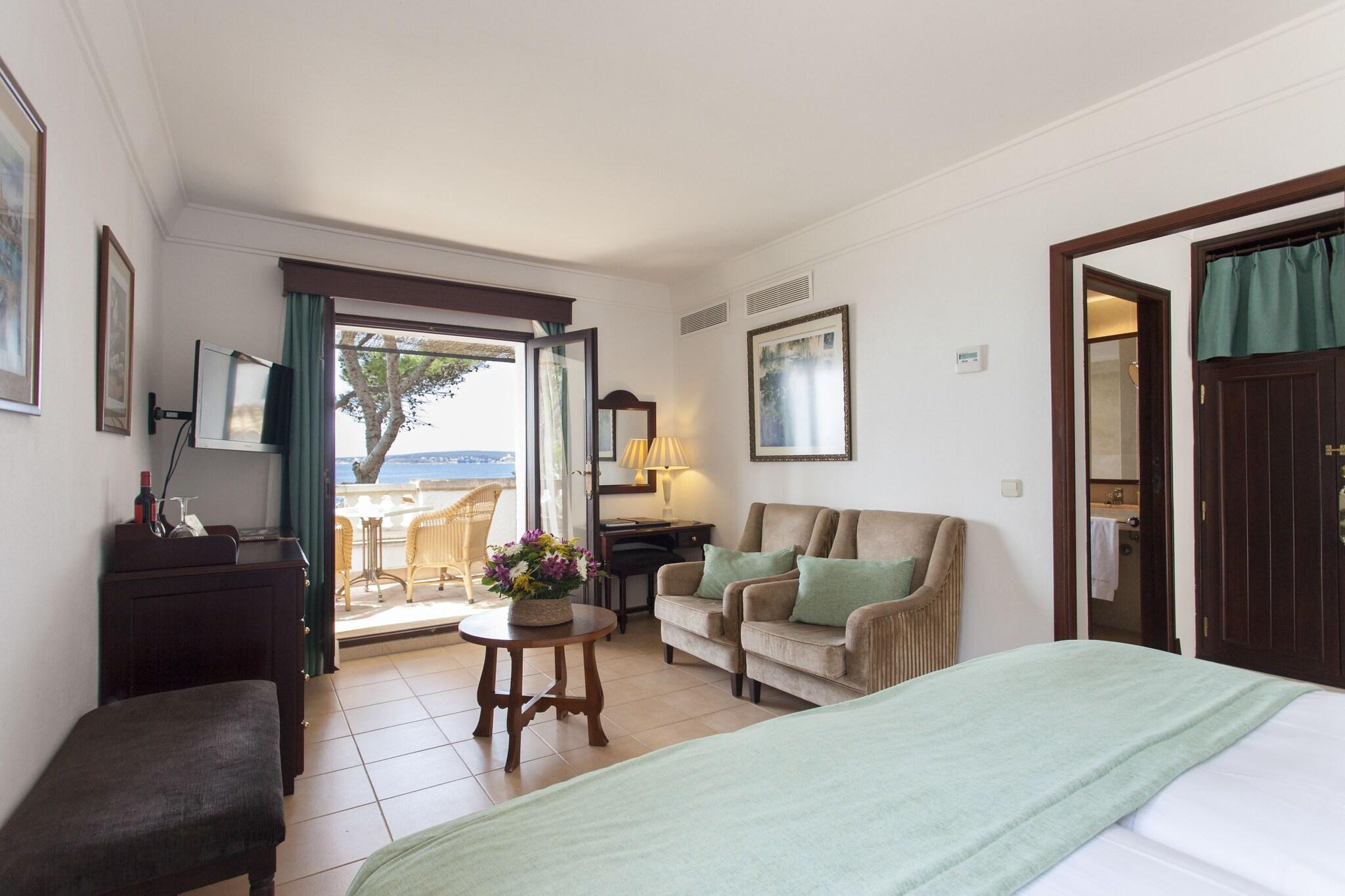 Double Sea View King Bed