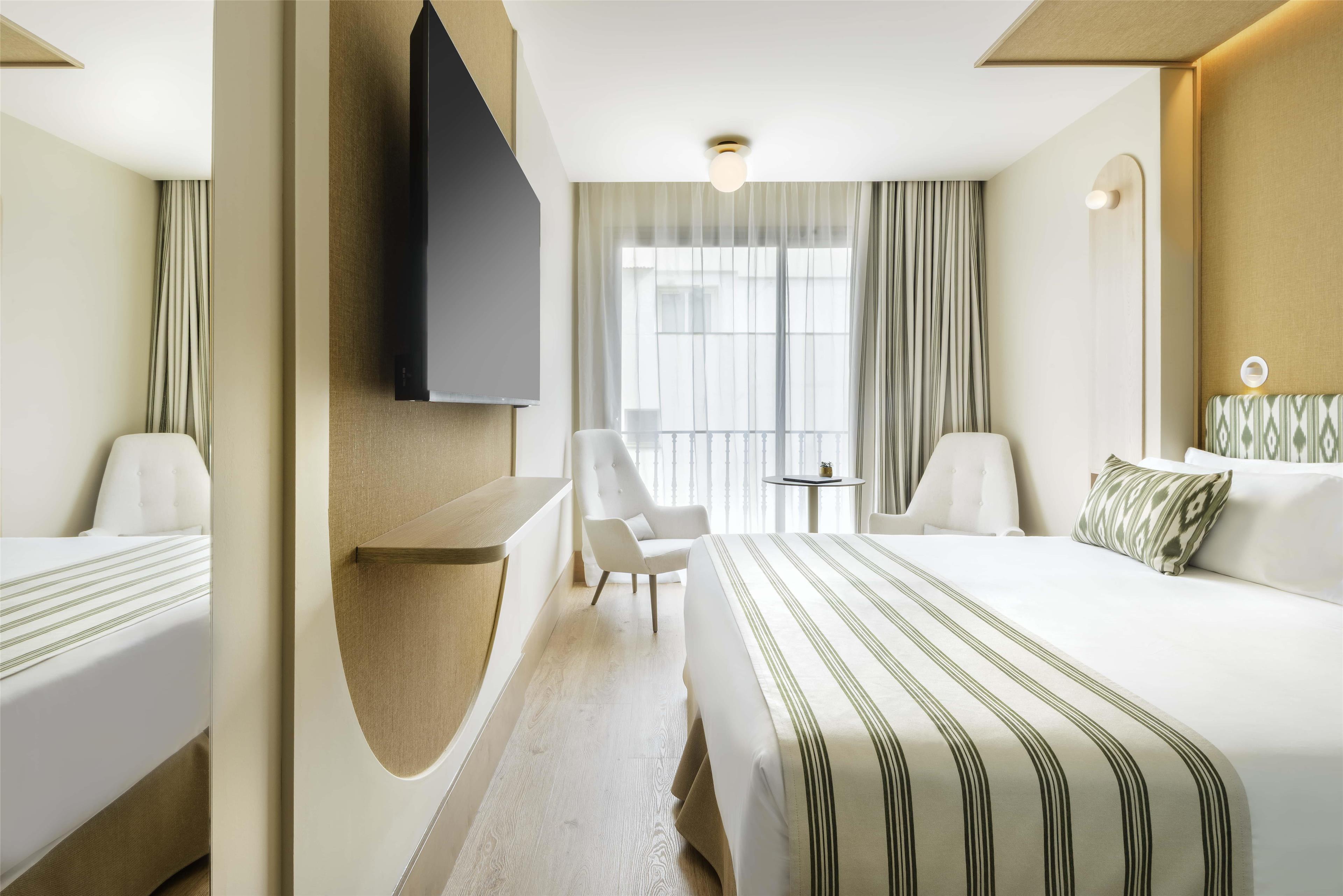 Double or Twin Superior