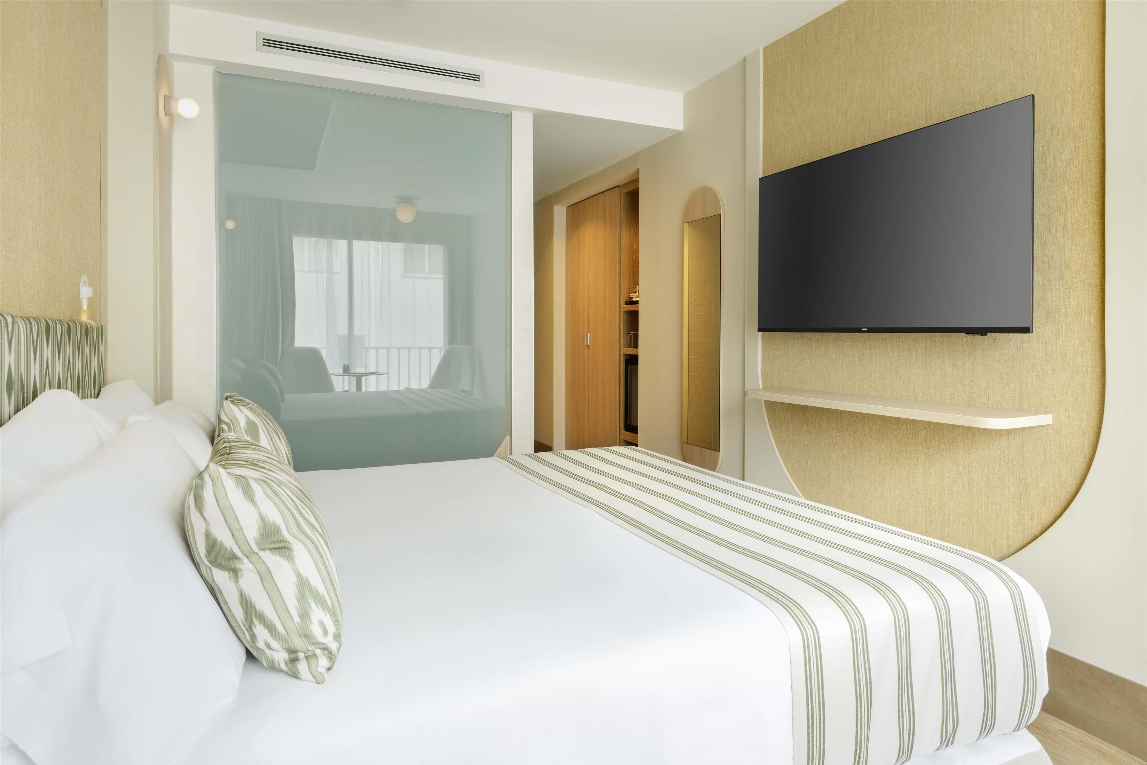 Double or Twin Superior