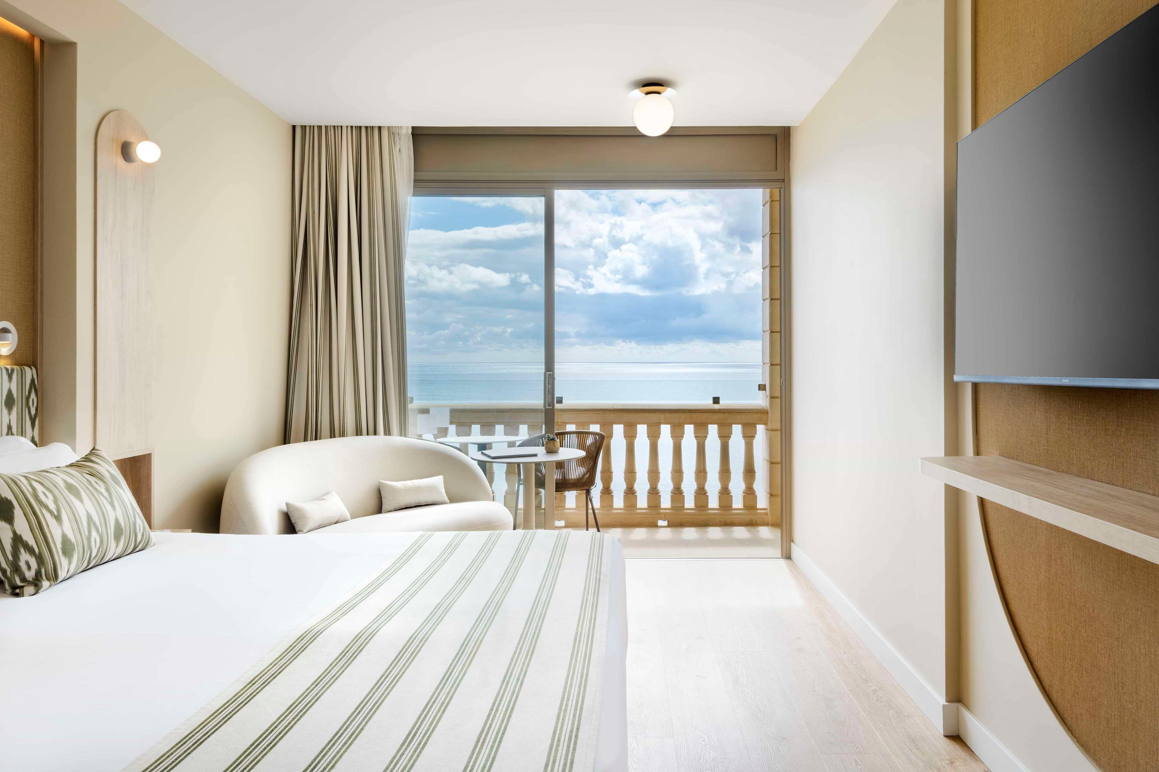 Double or Twin Superior Sea View