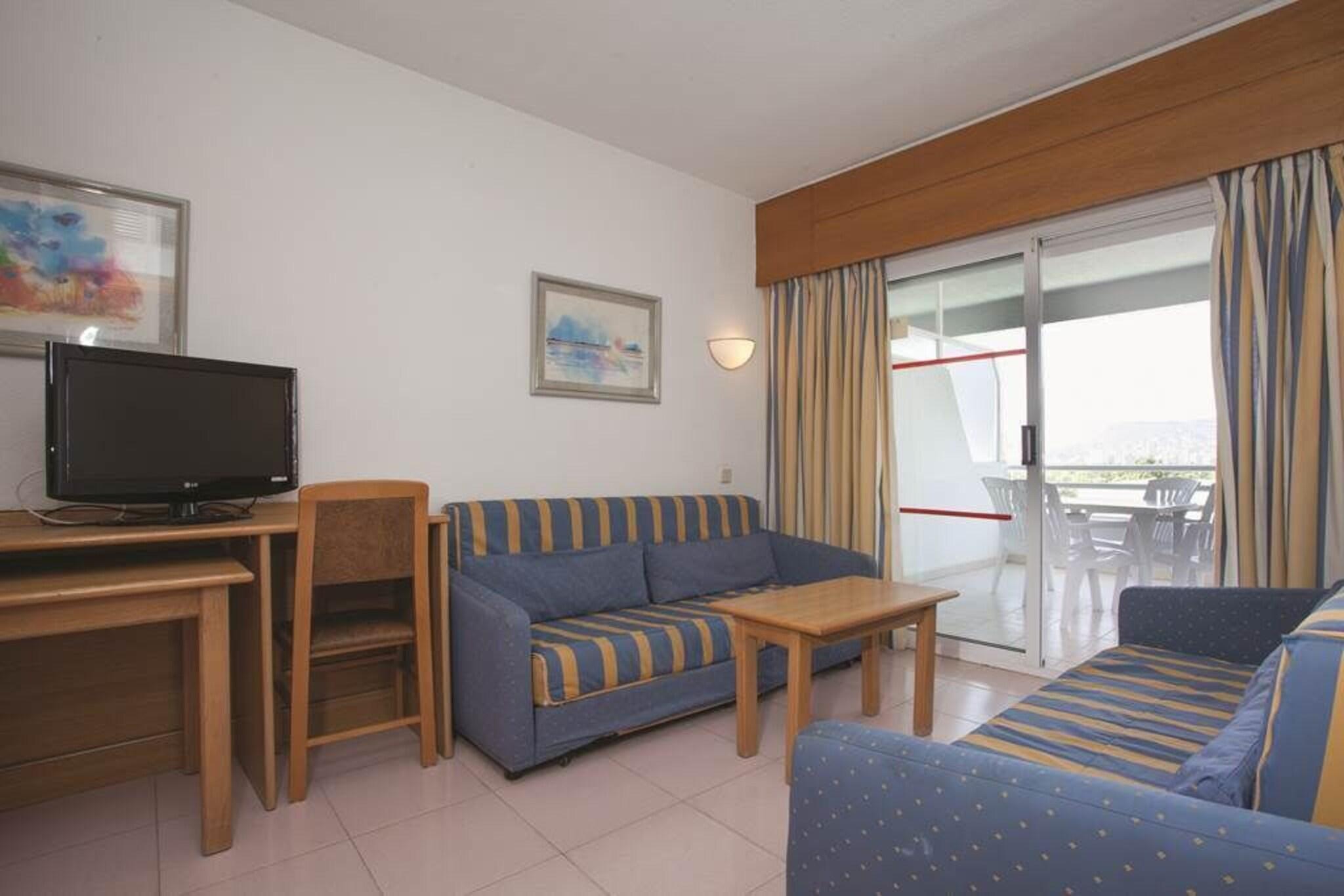 Family Room Three Beds