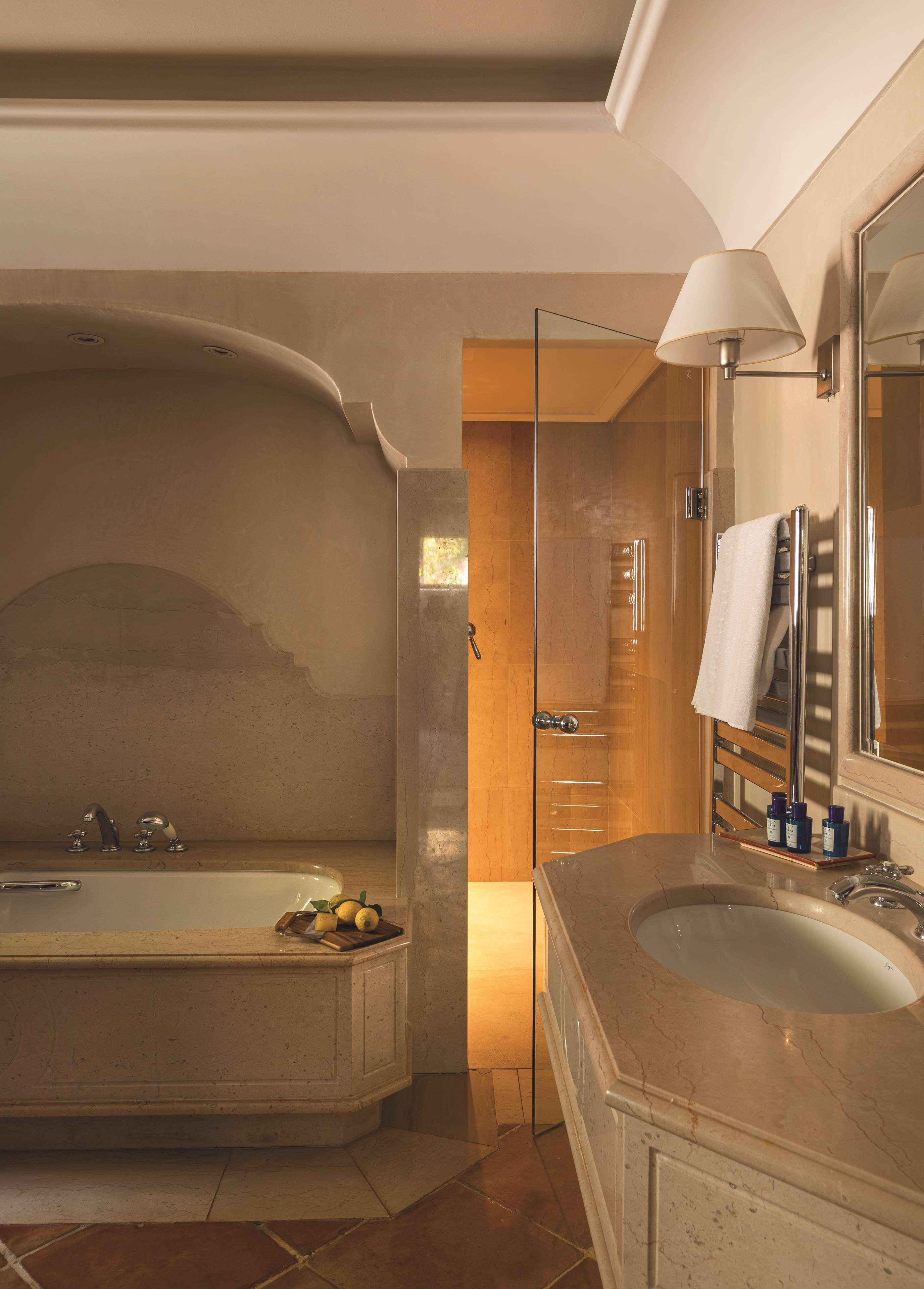 Suite with Private Pool