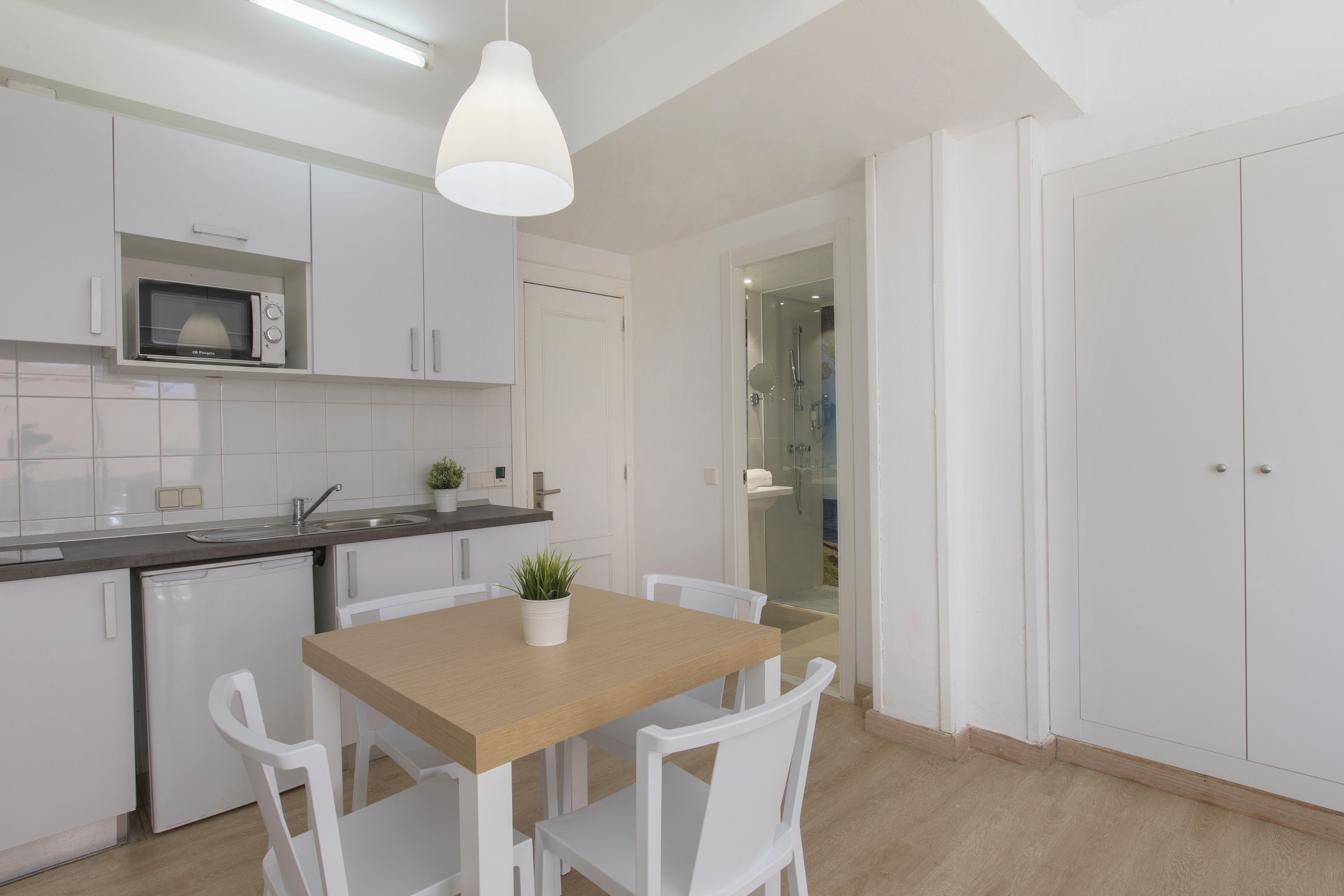 Apartment Capacity 3