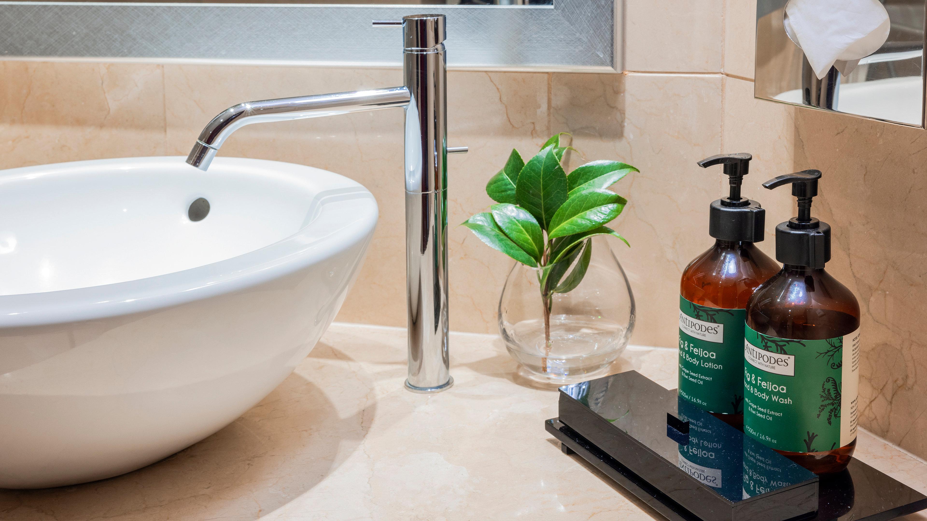 Double Queen Size Bed