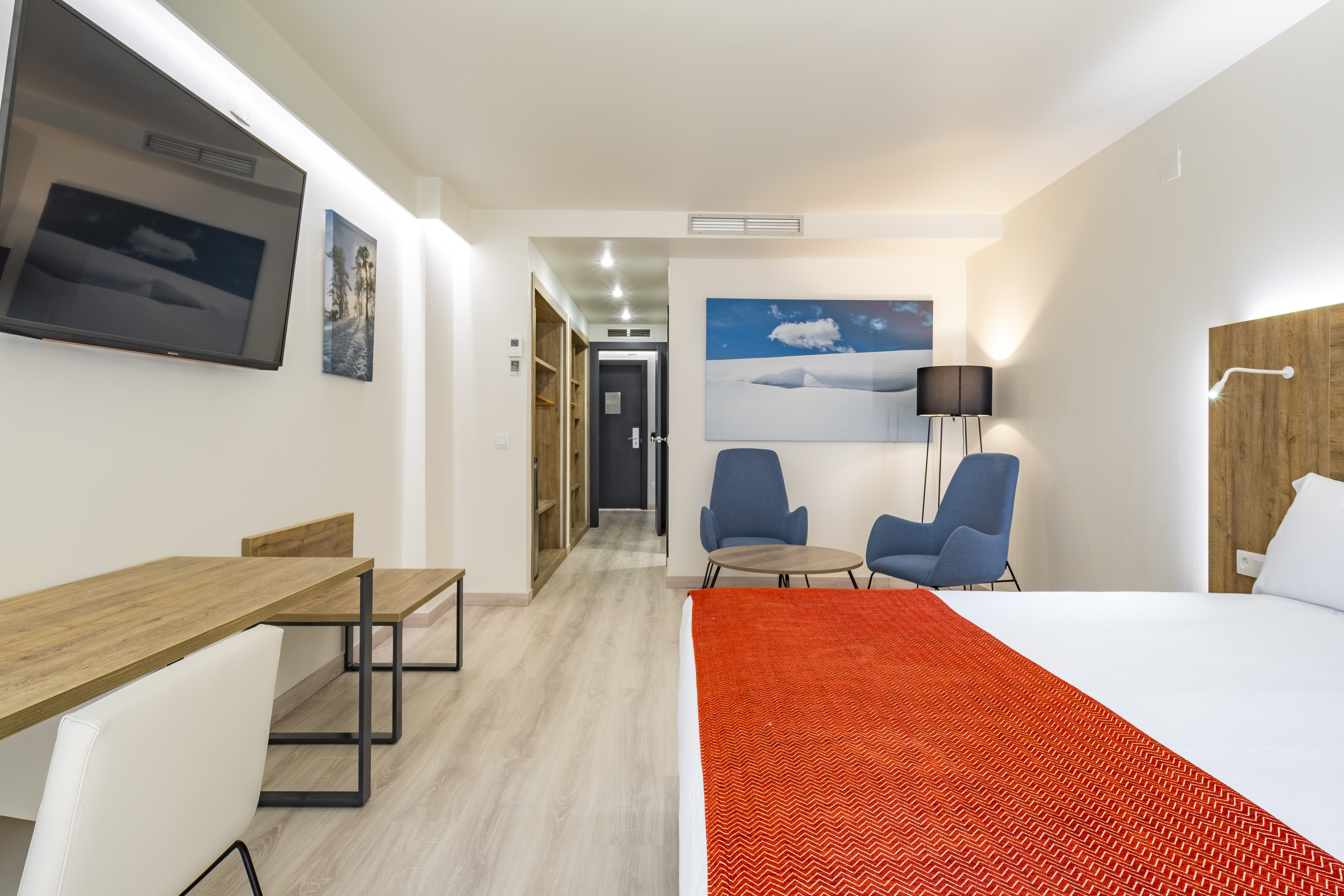 Double or Twin Deluxe