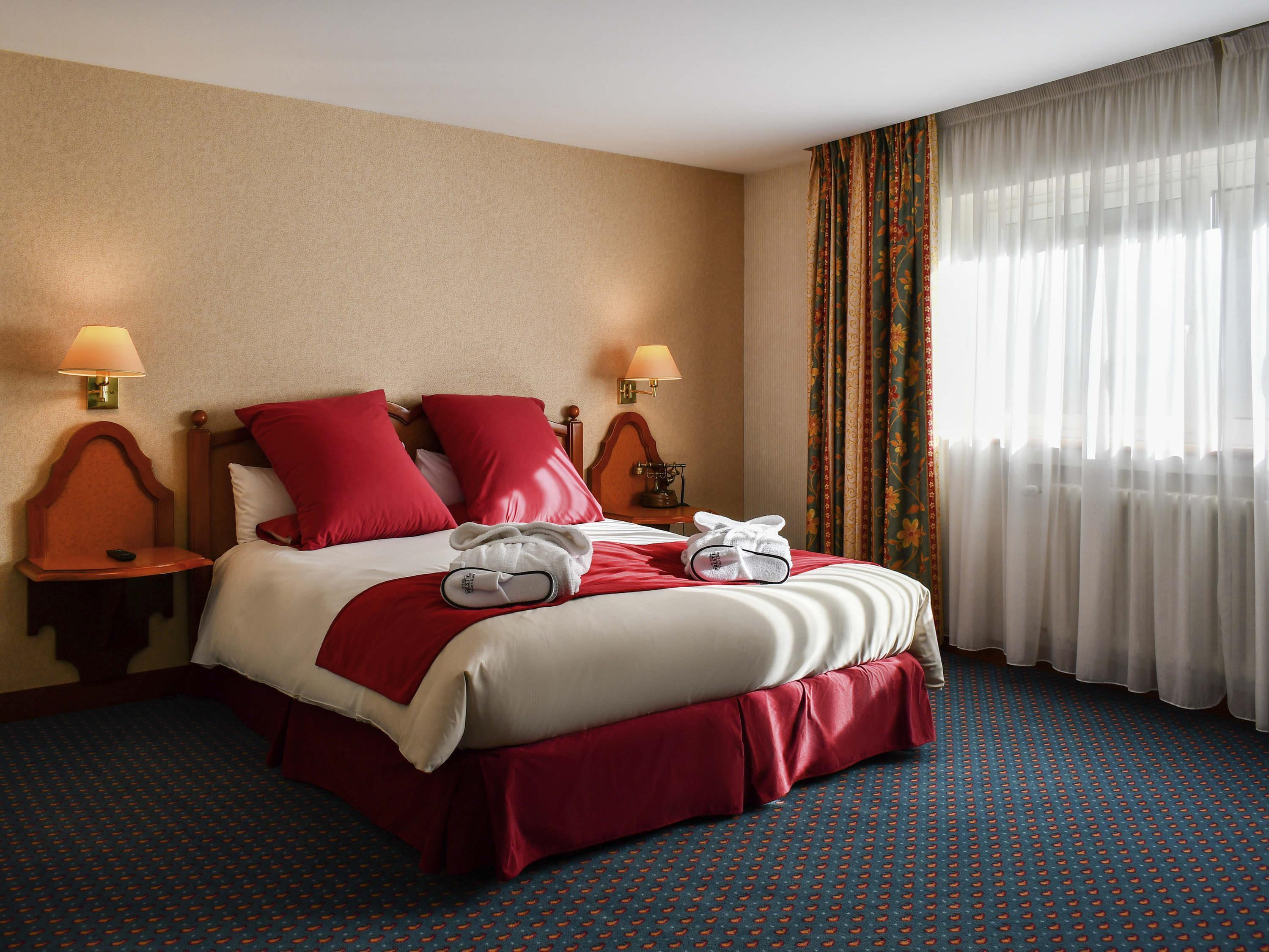 Double Superior Queen Bed