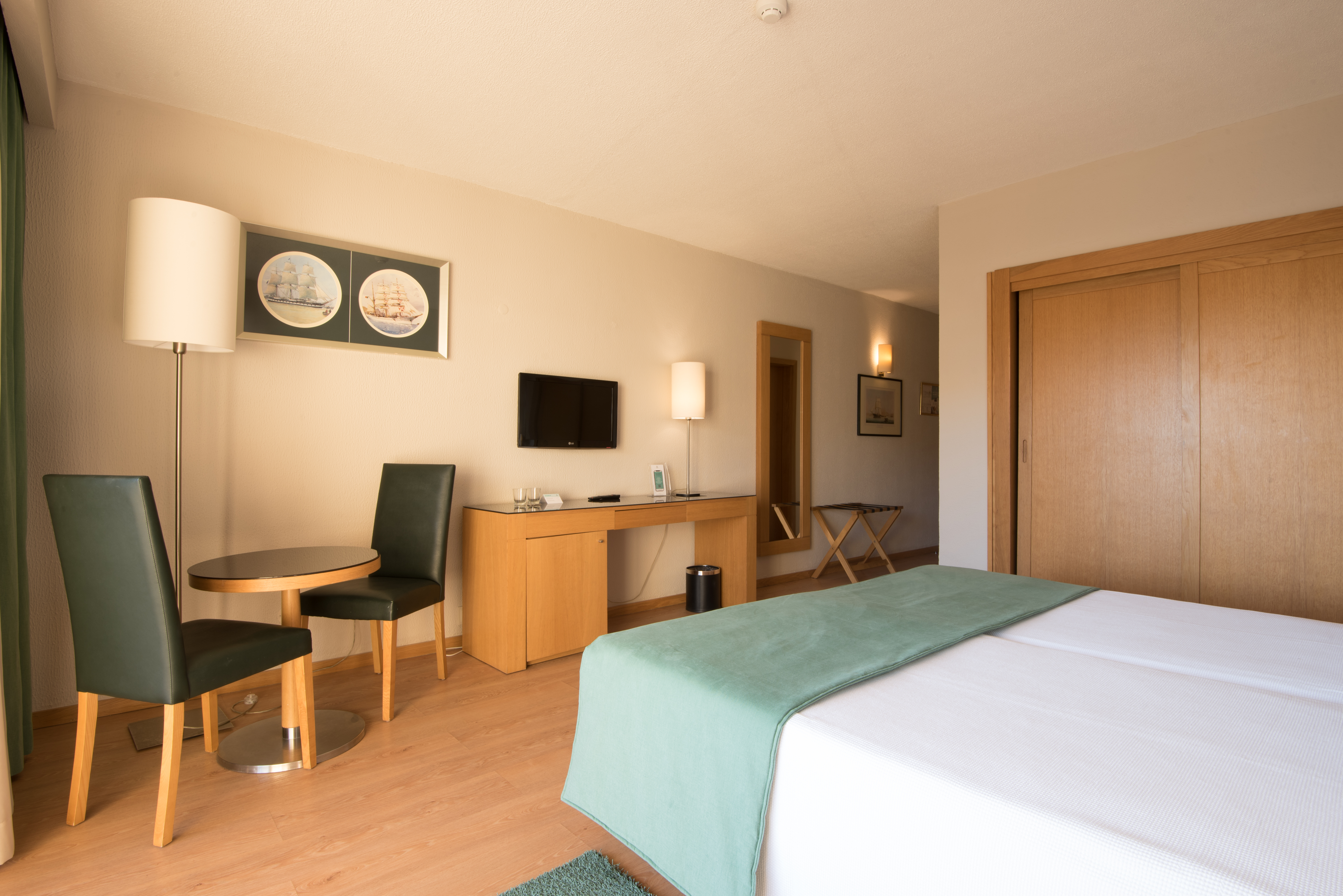 Double or Twin Capacity 3