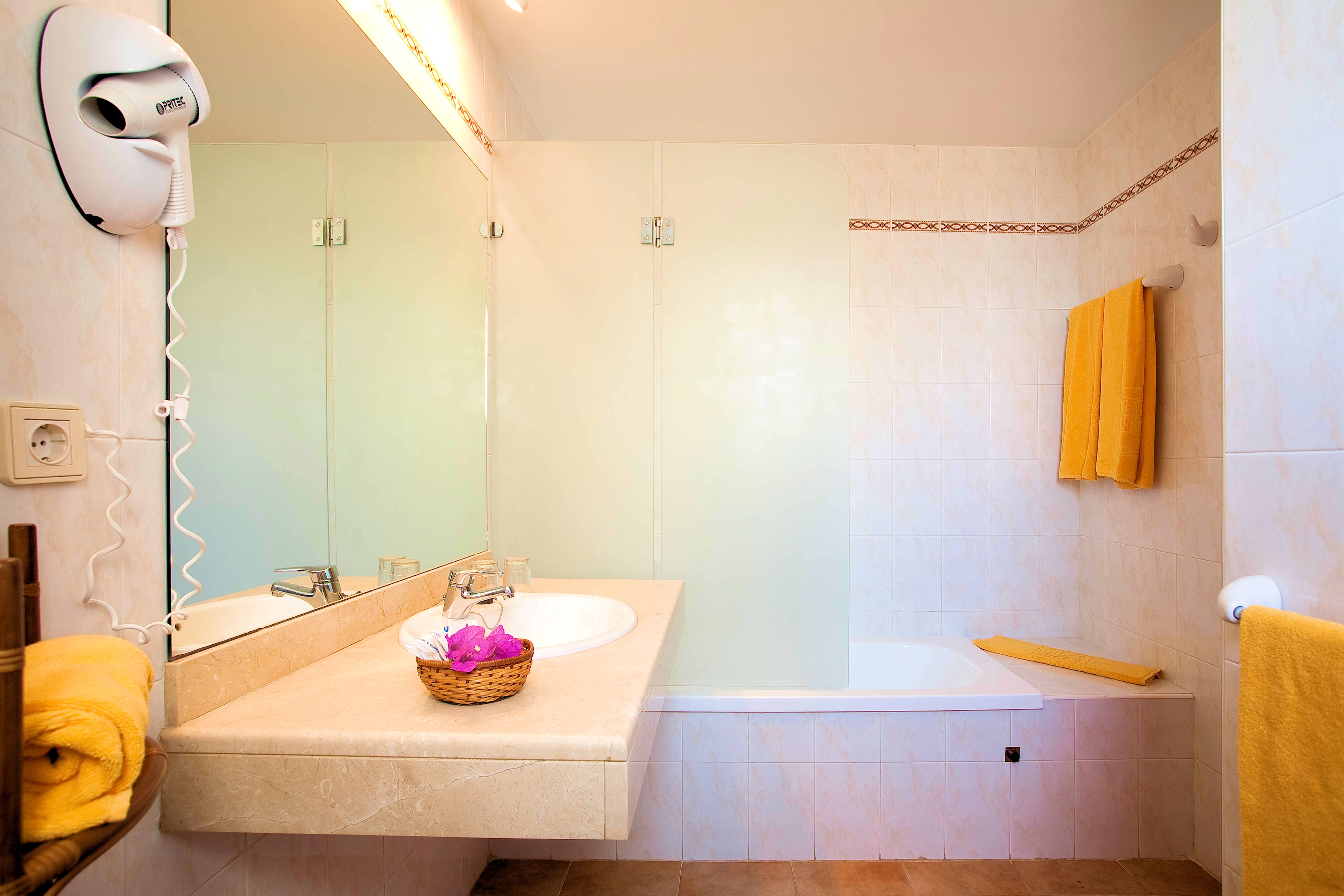 Double or Twin Sea View