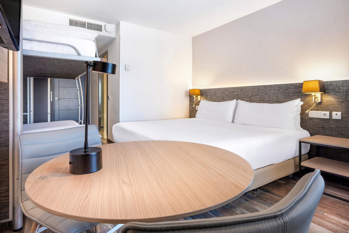 Family Room Standard