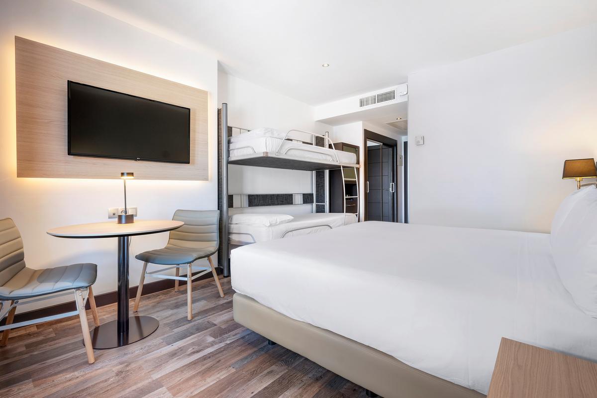 Family Room Standard