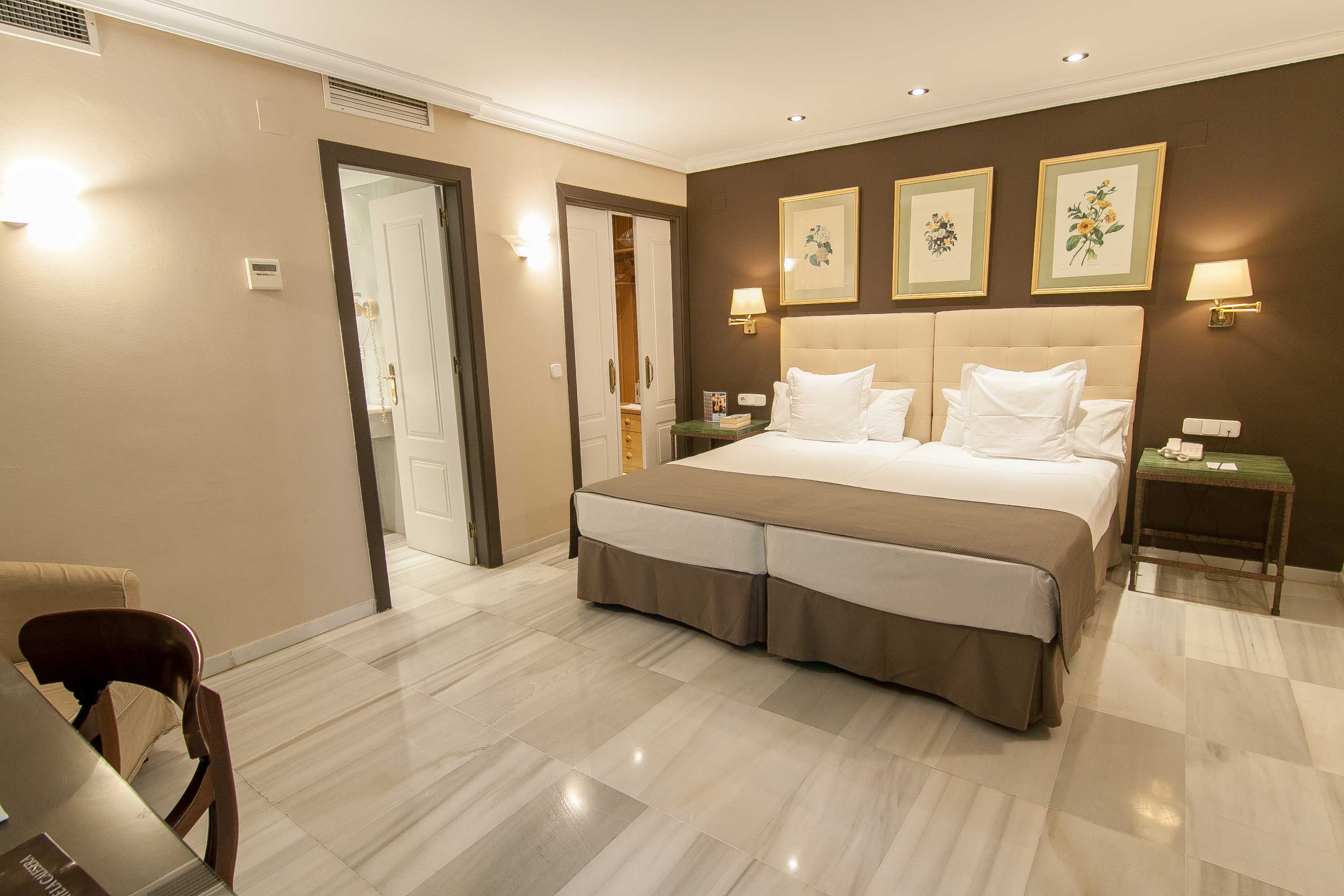 Double or Twin Standard