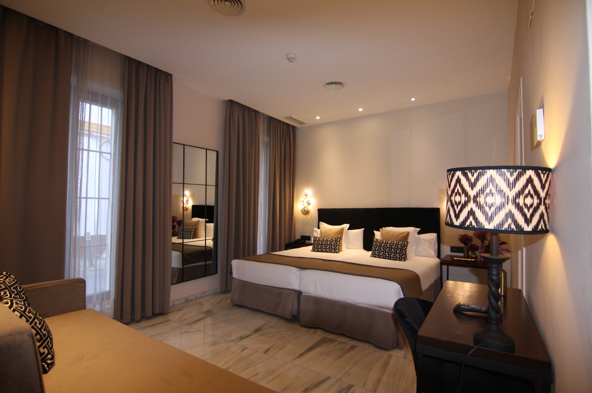 Double or Twin Standard