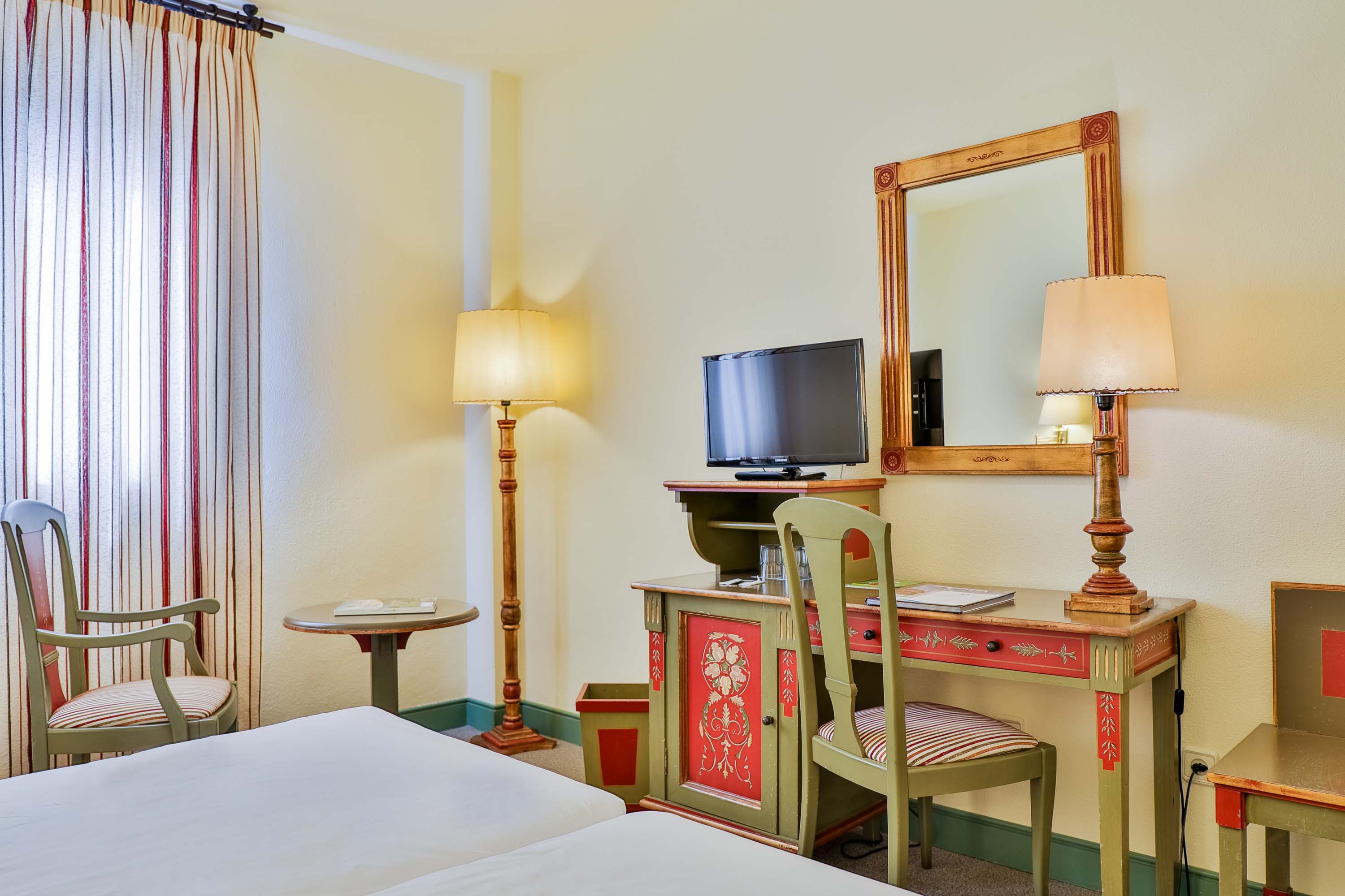 Double or Twin Standard