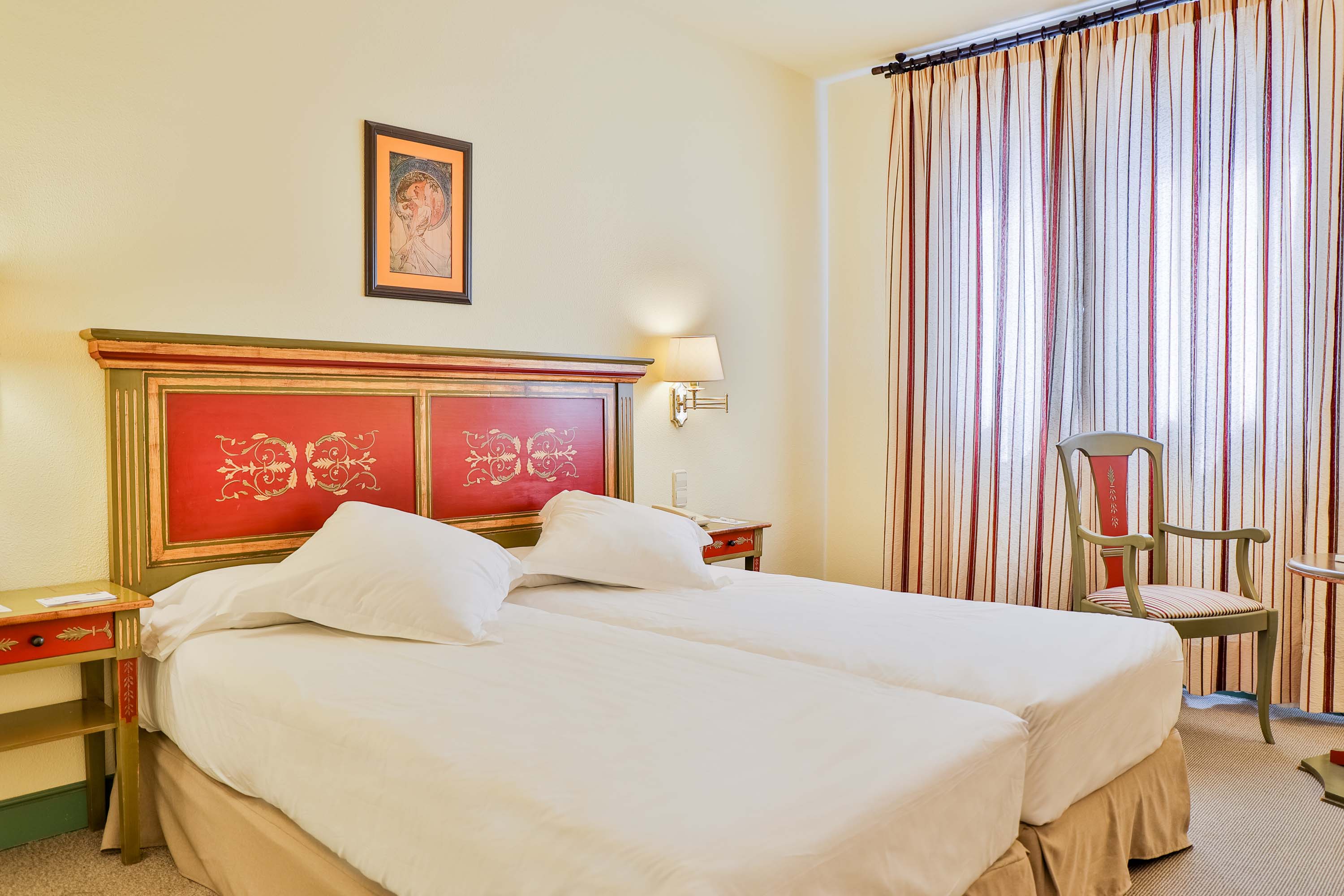 Double or Twin Standard