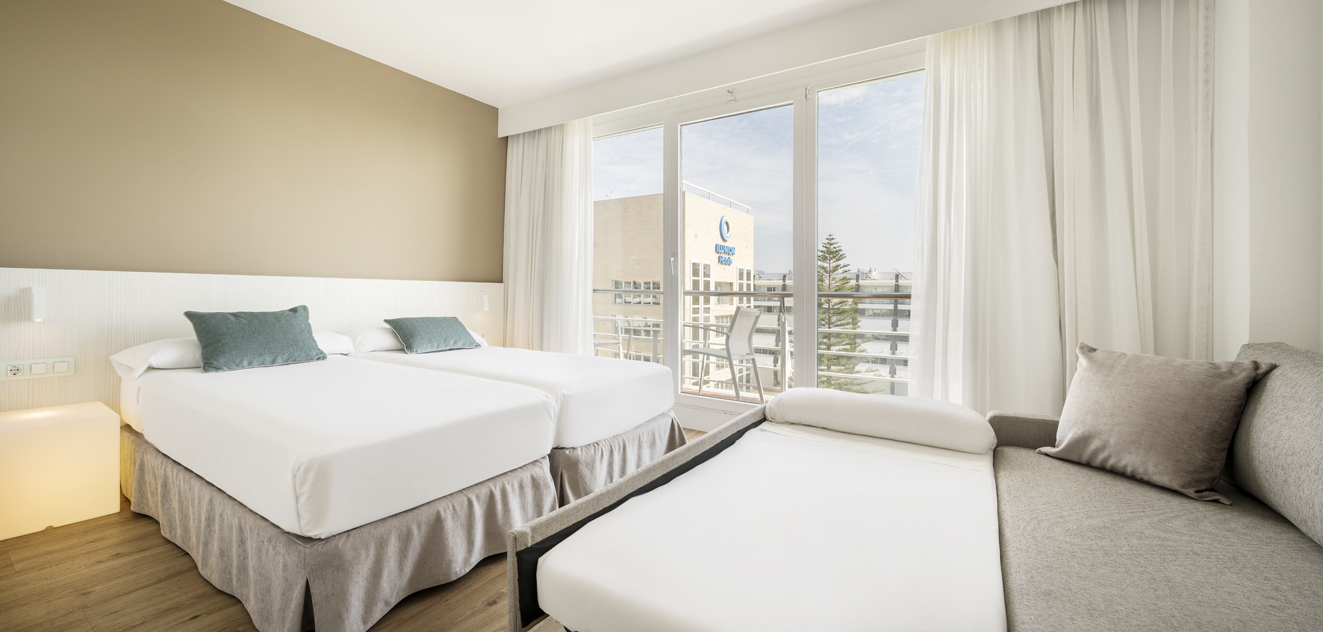 Double or Twin Standard