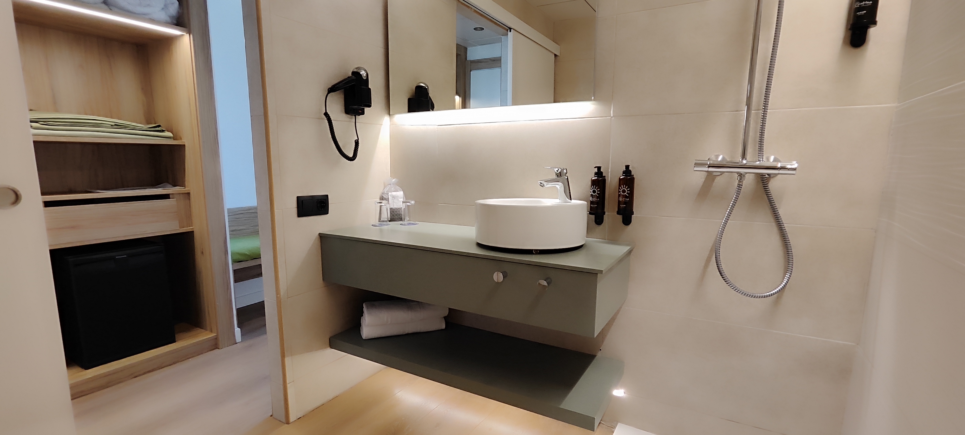 Double or Twin Standard