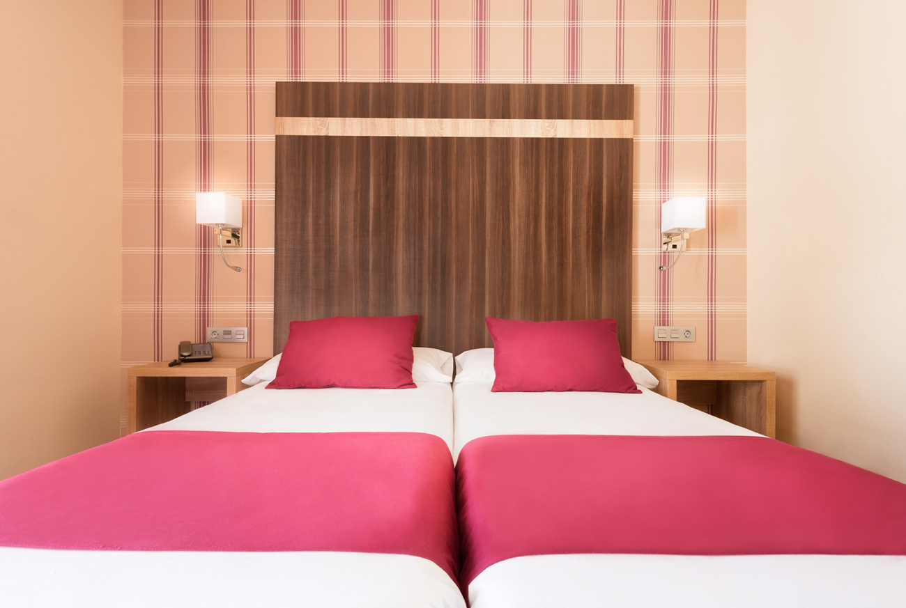 Double or Twin Standard