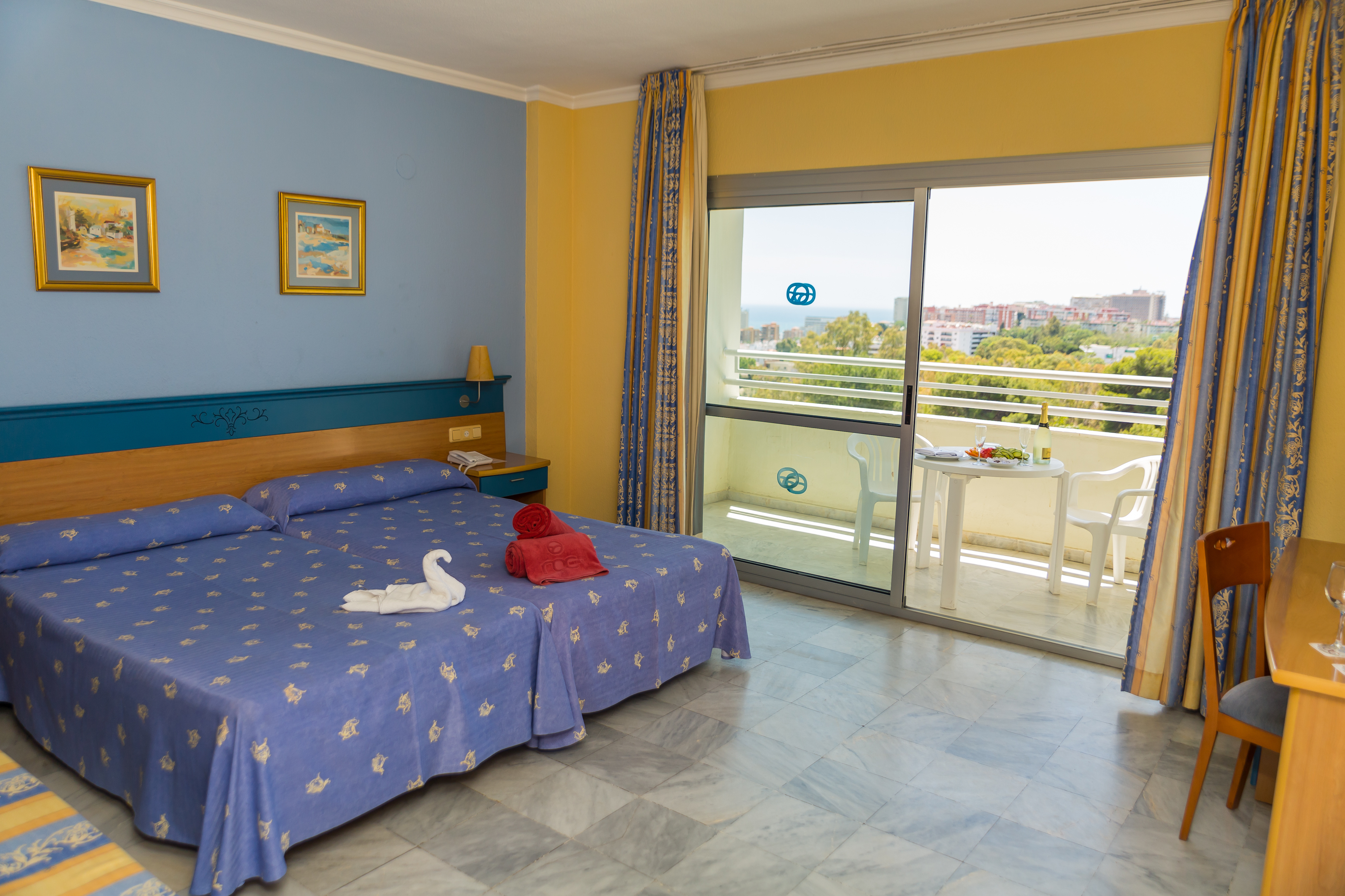 Double or Twin Standard