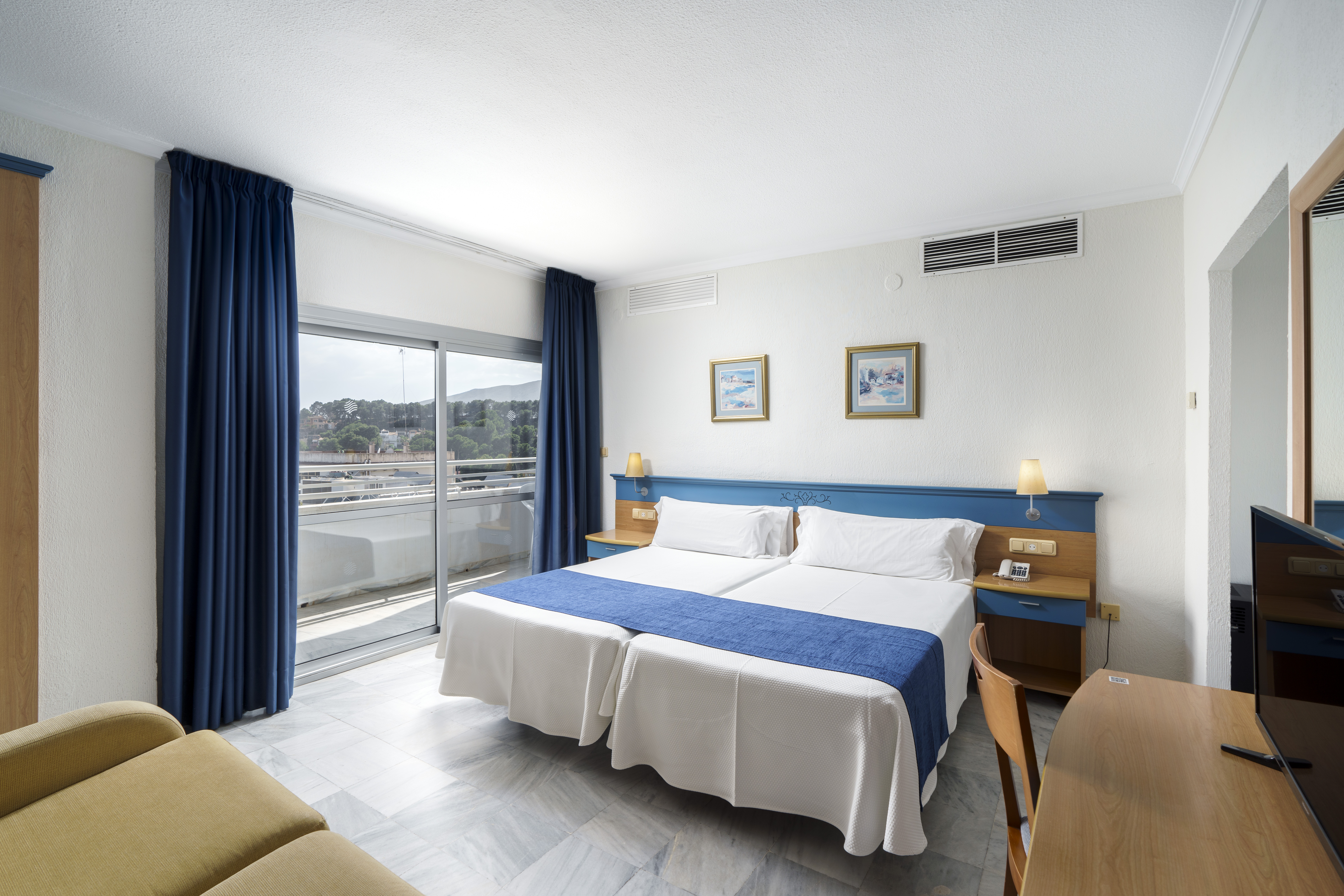 Family Room Standard