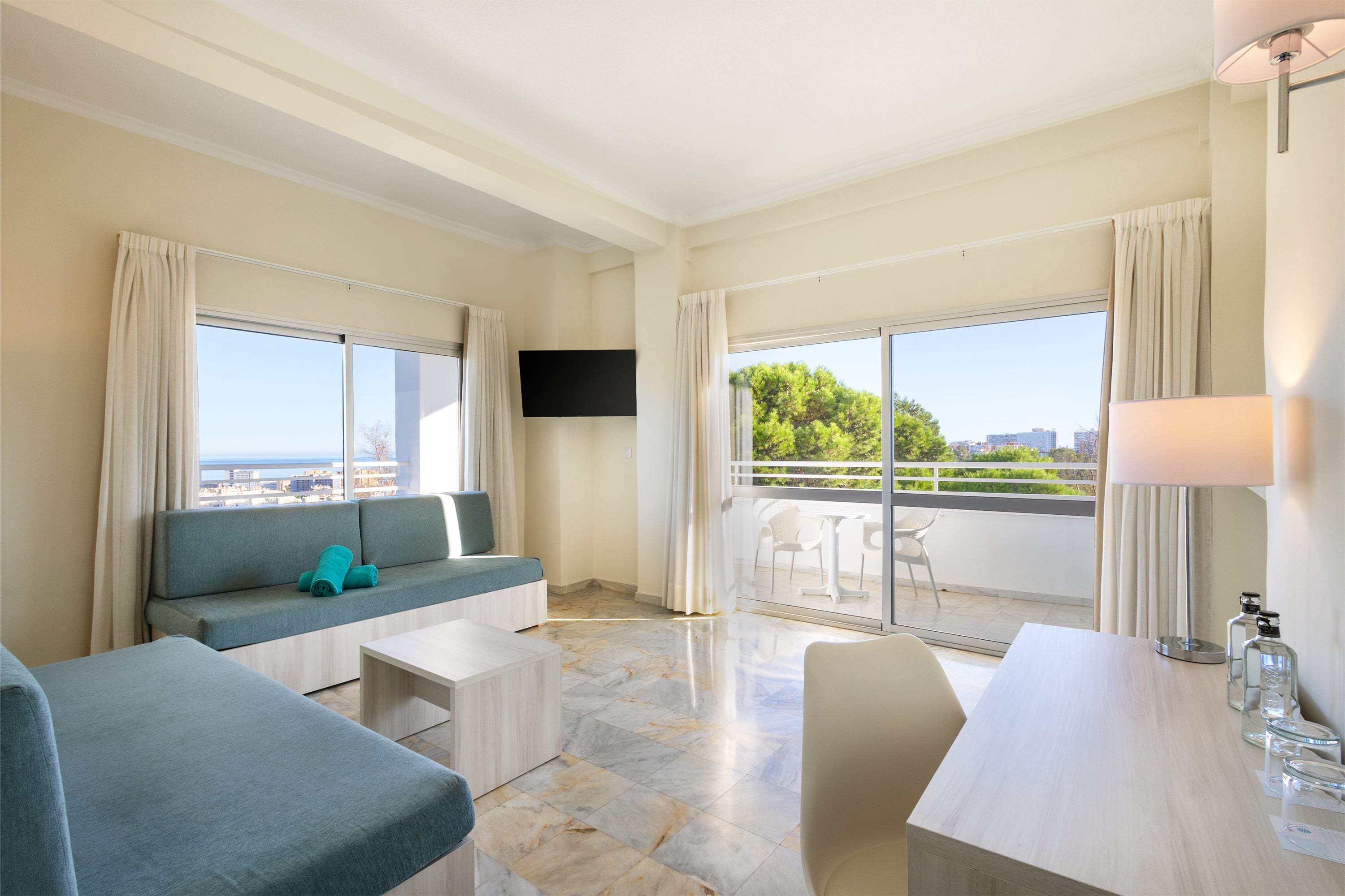 Family Room Superior