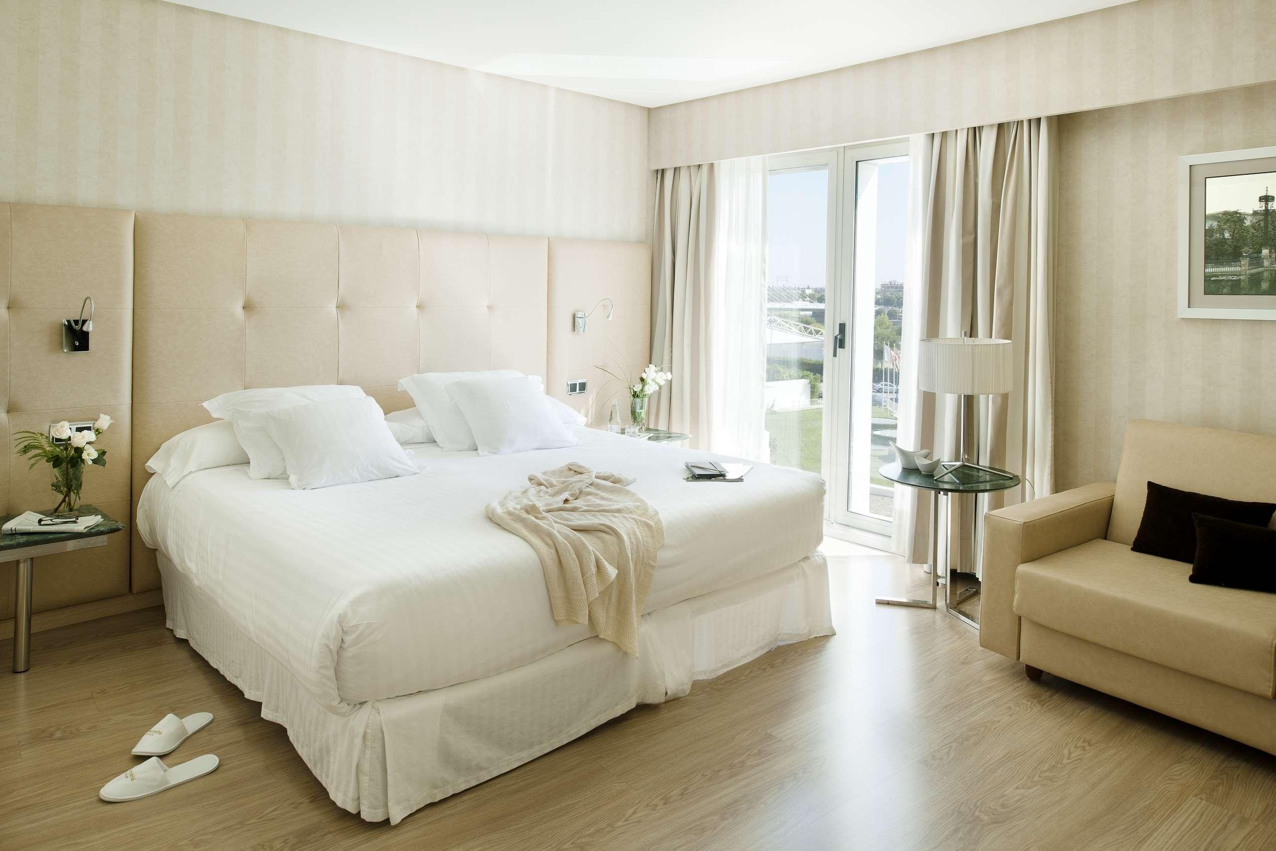 Double or Twin Deluxe