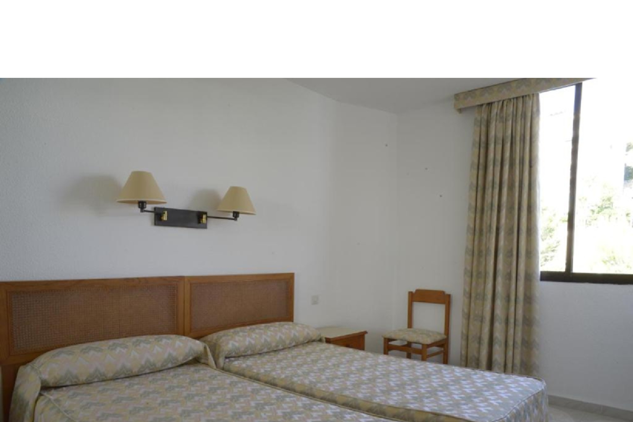 Apartment Capacity 4