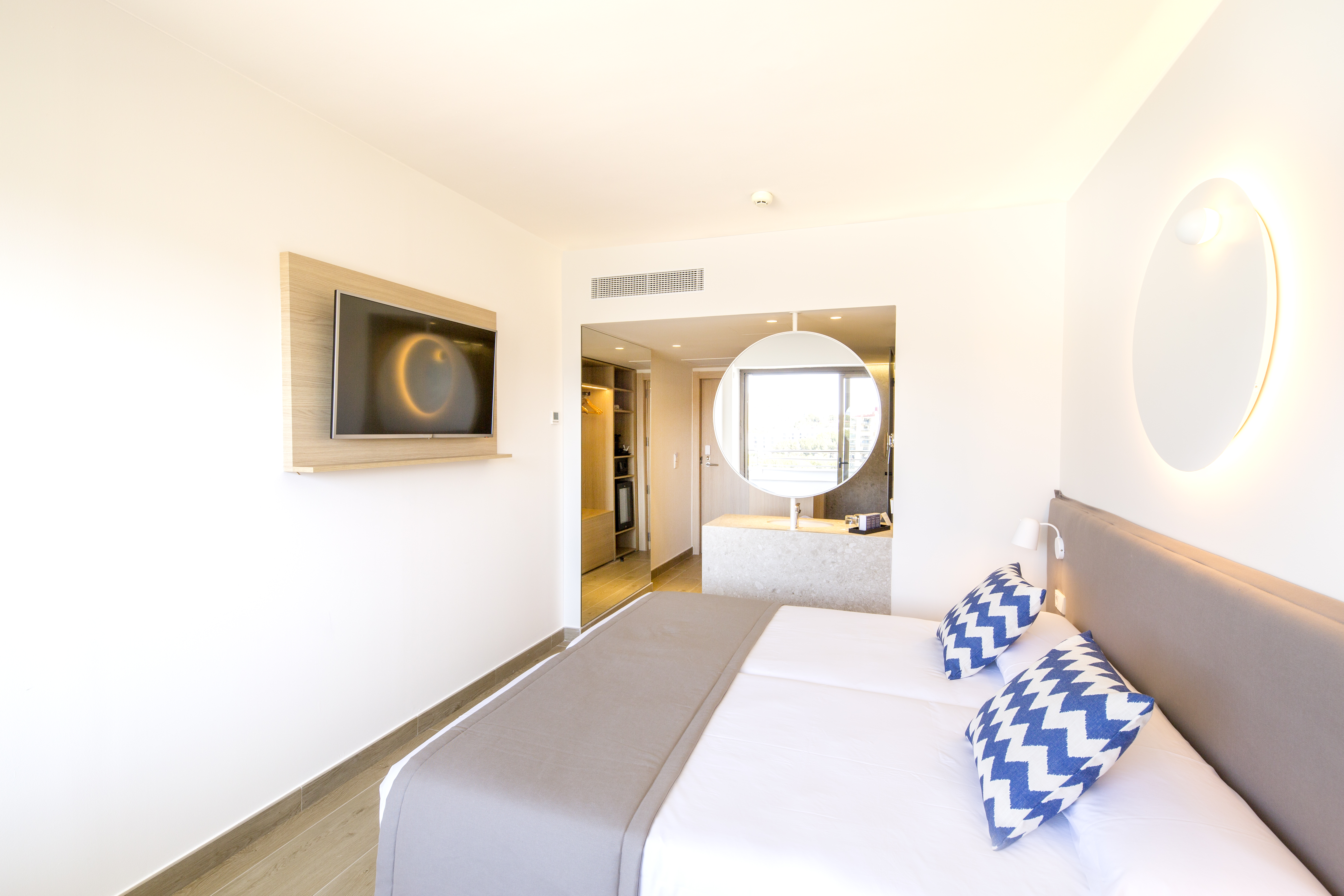 Double or Twin Sea View