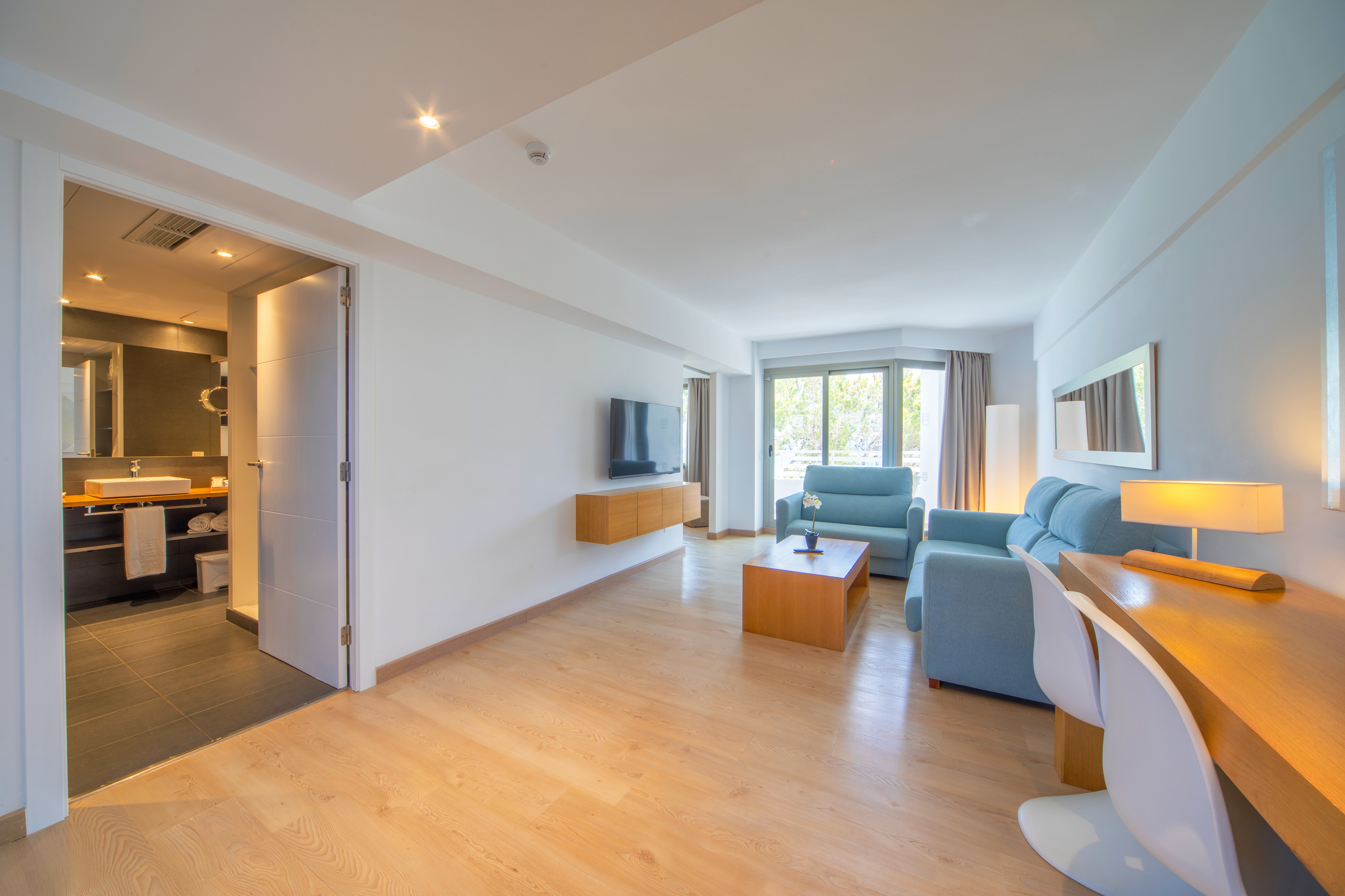 Suite Side Sea View One Bedroom