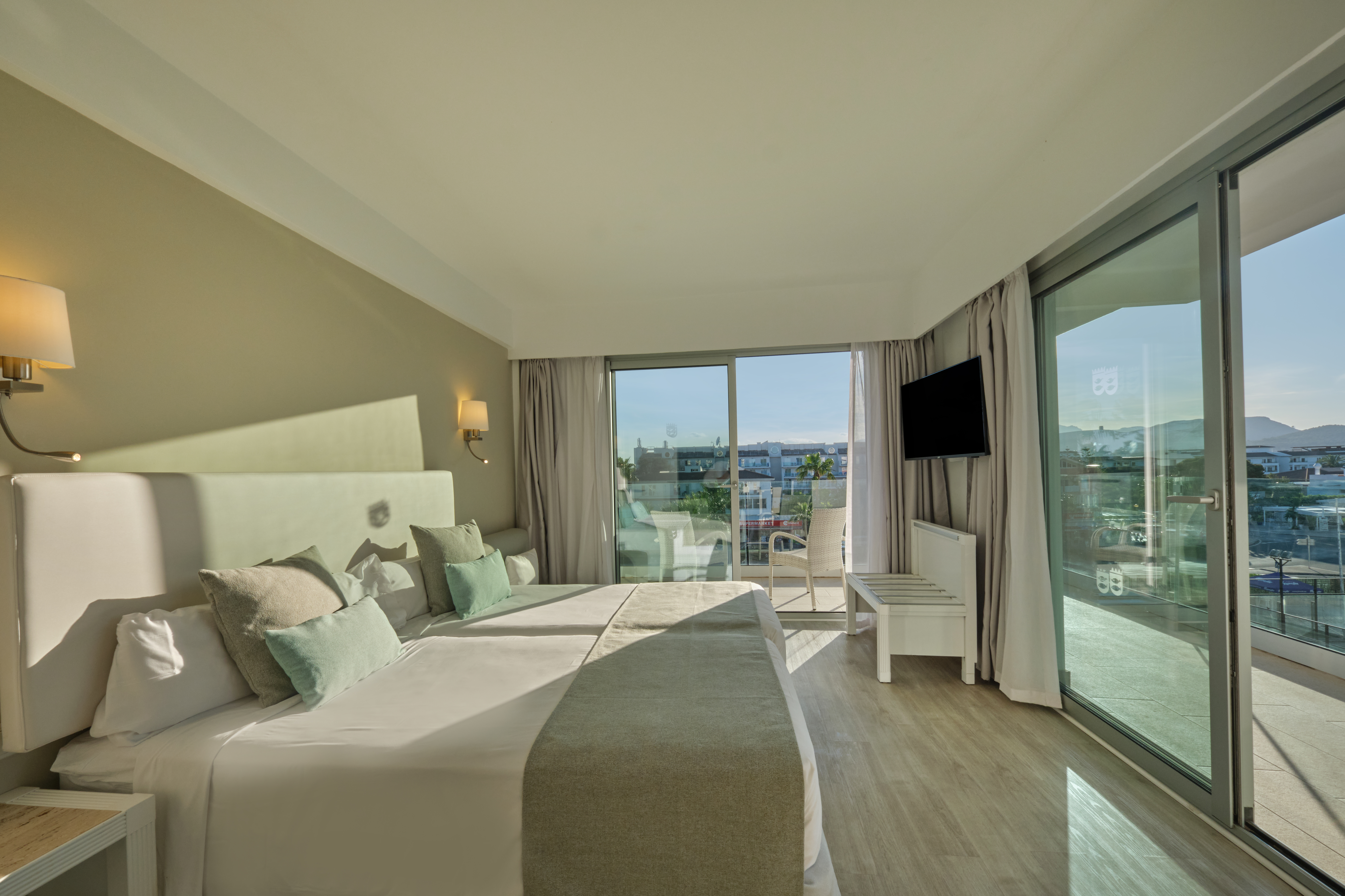 Junior Suite with Balcony