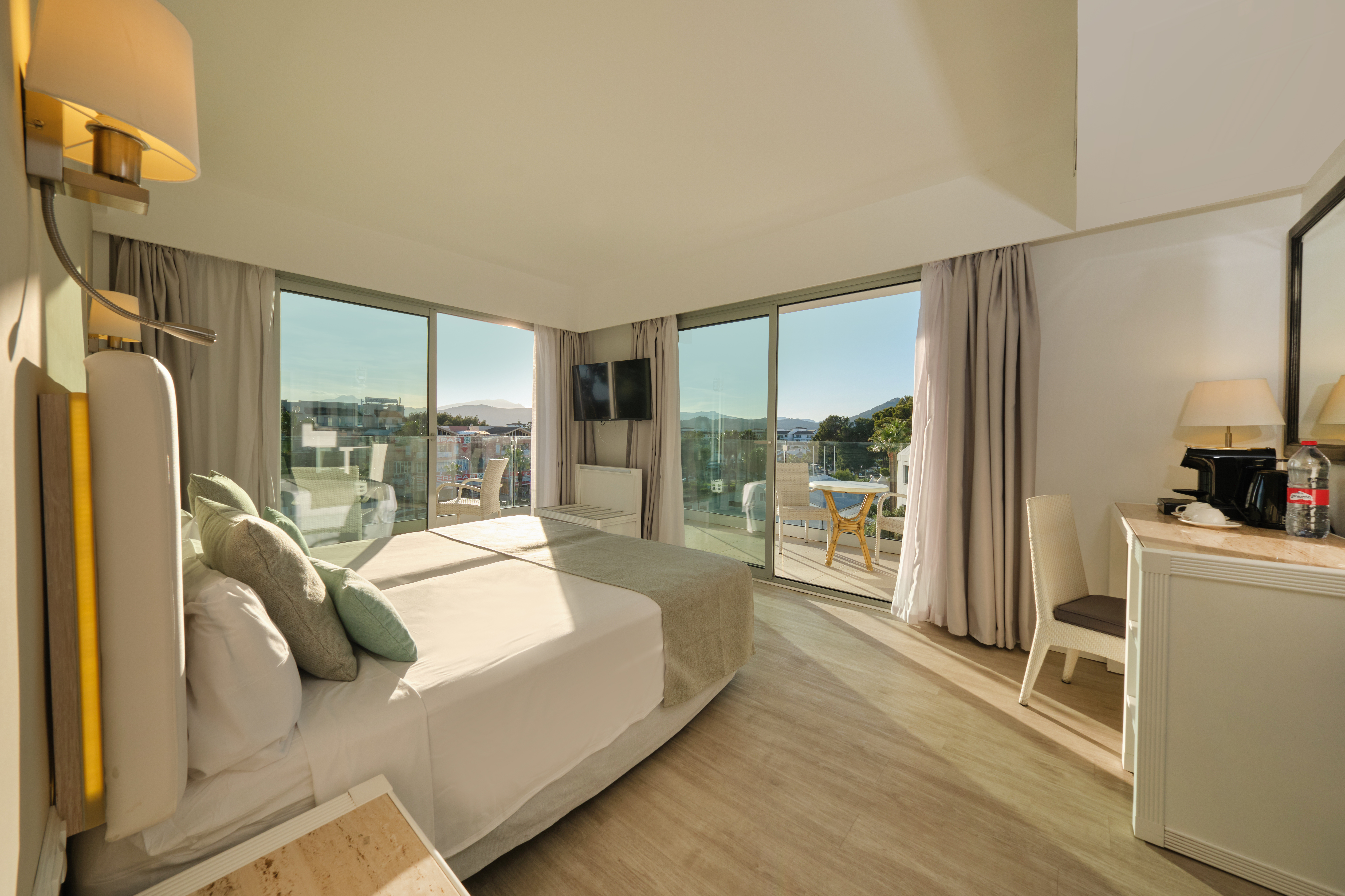 Junior Suite with Balcony