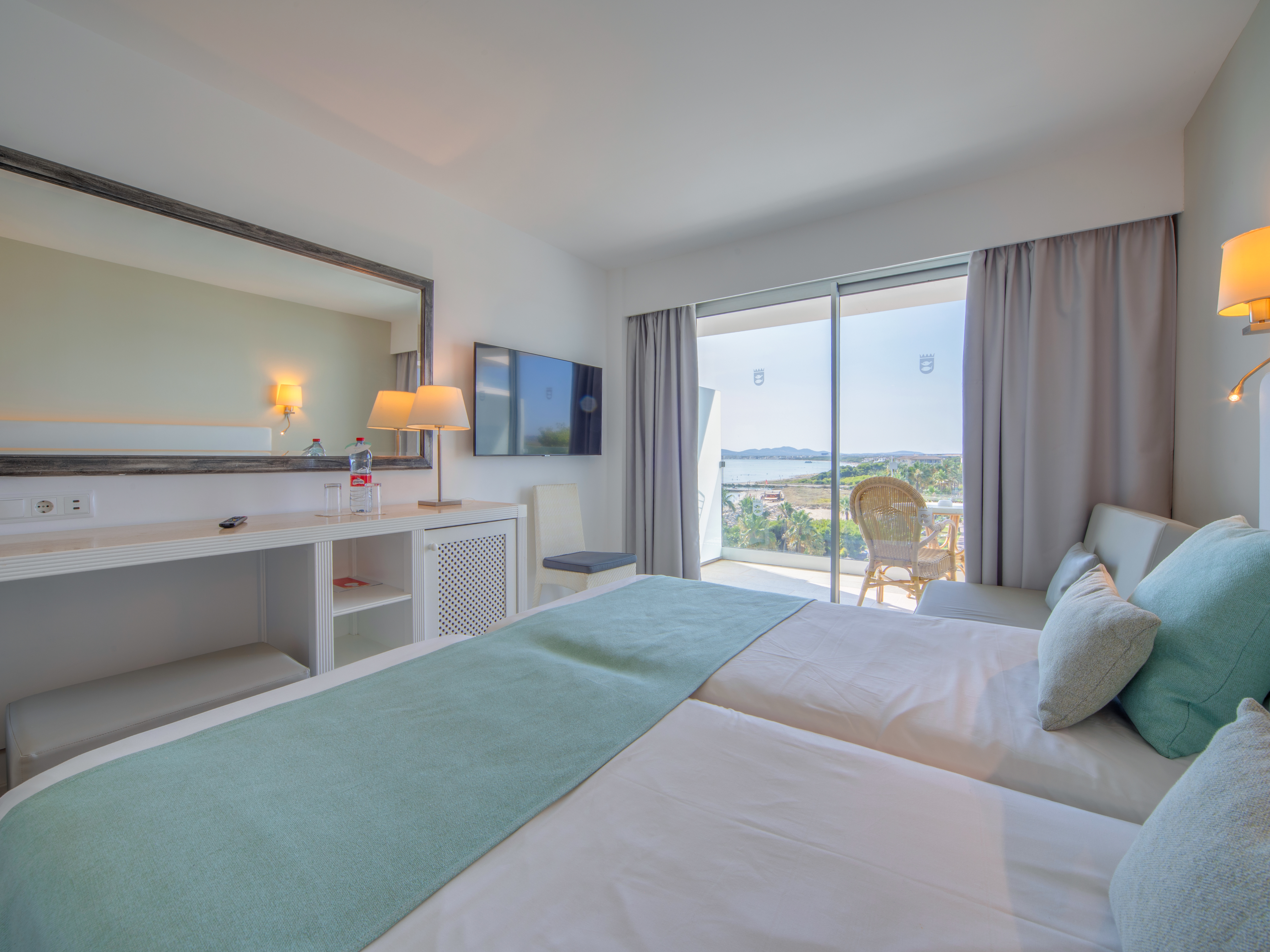 Double or Twin Superior