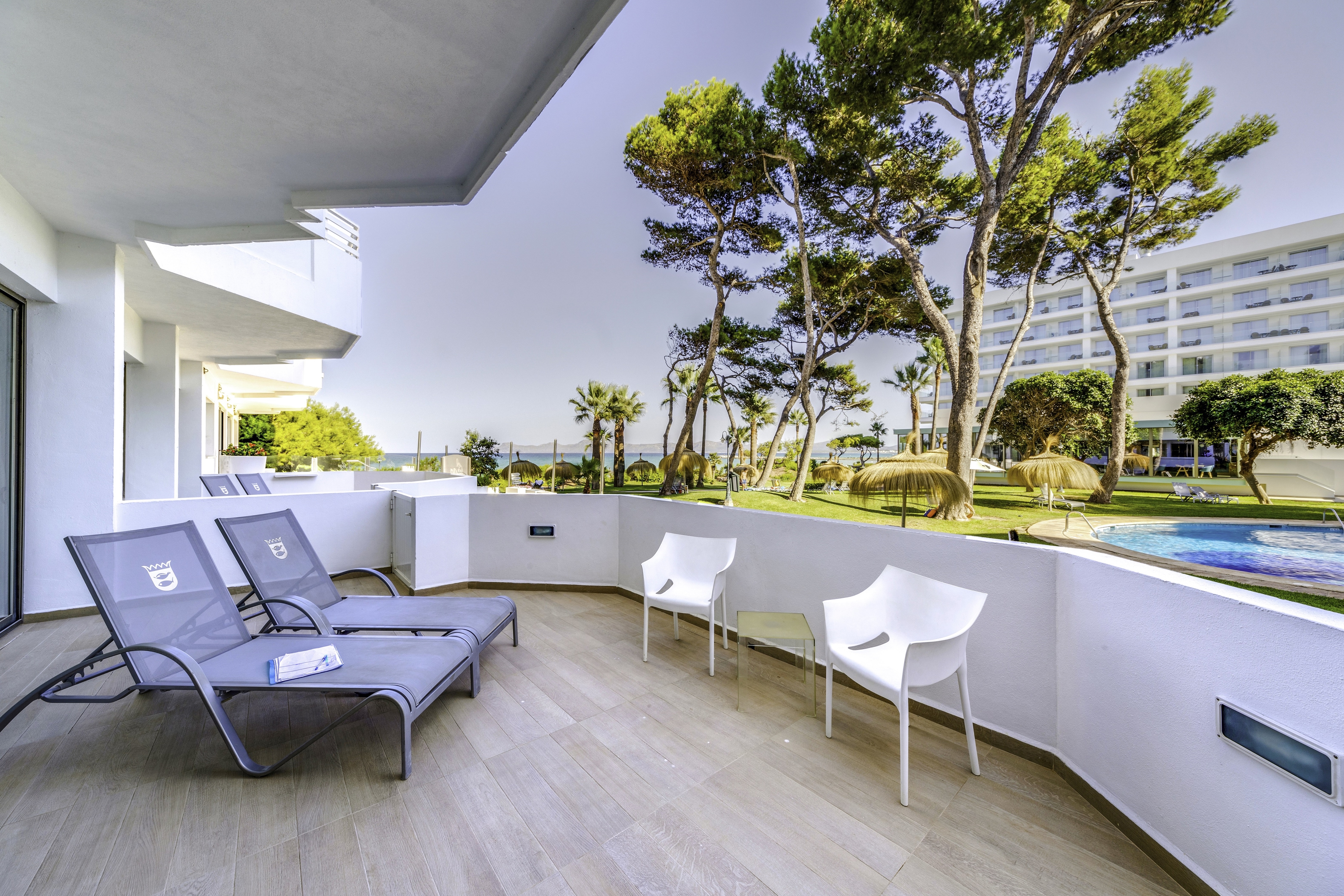 Junior Suite Side Sea View