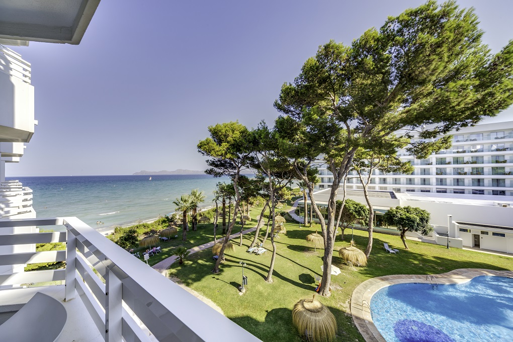 Junior Suite Side Sea View